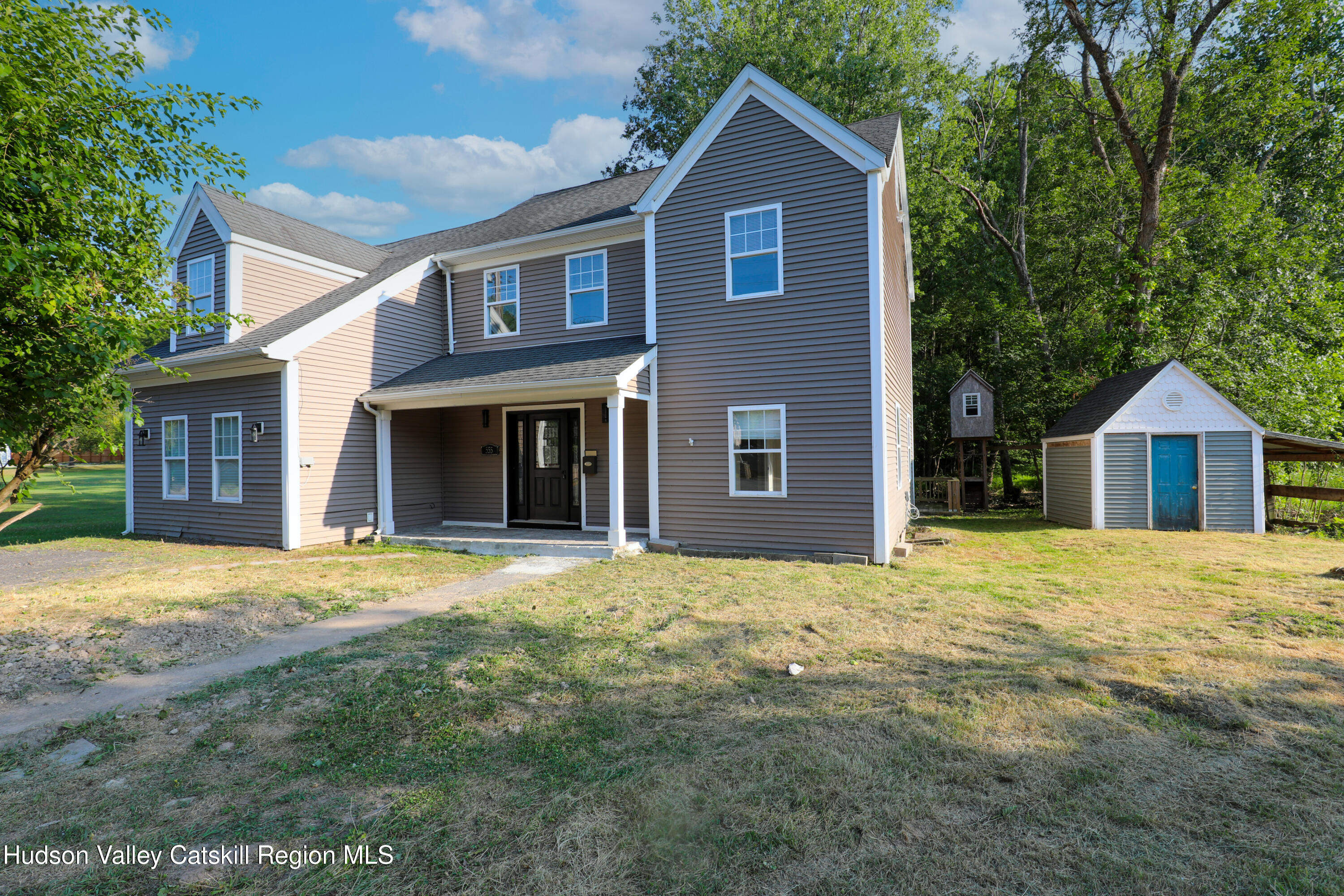 555 W Main St