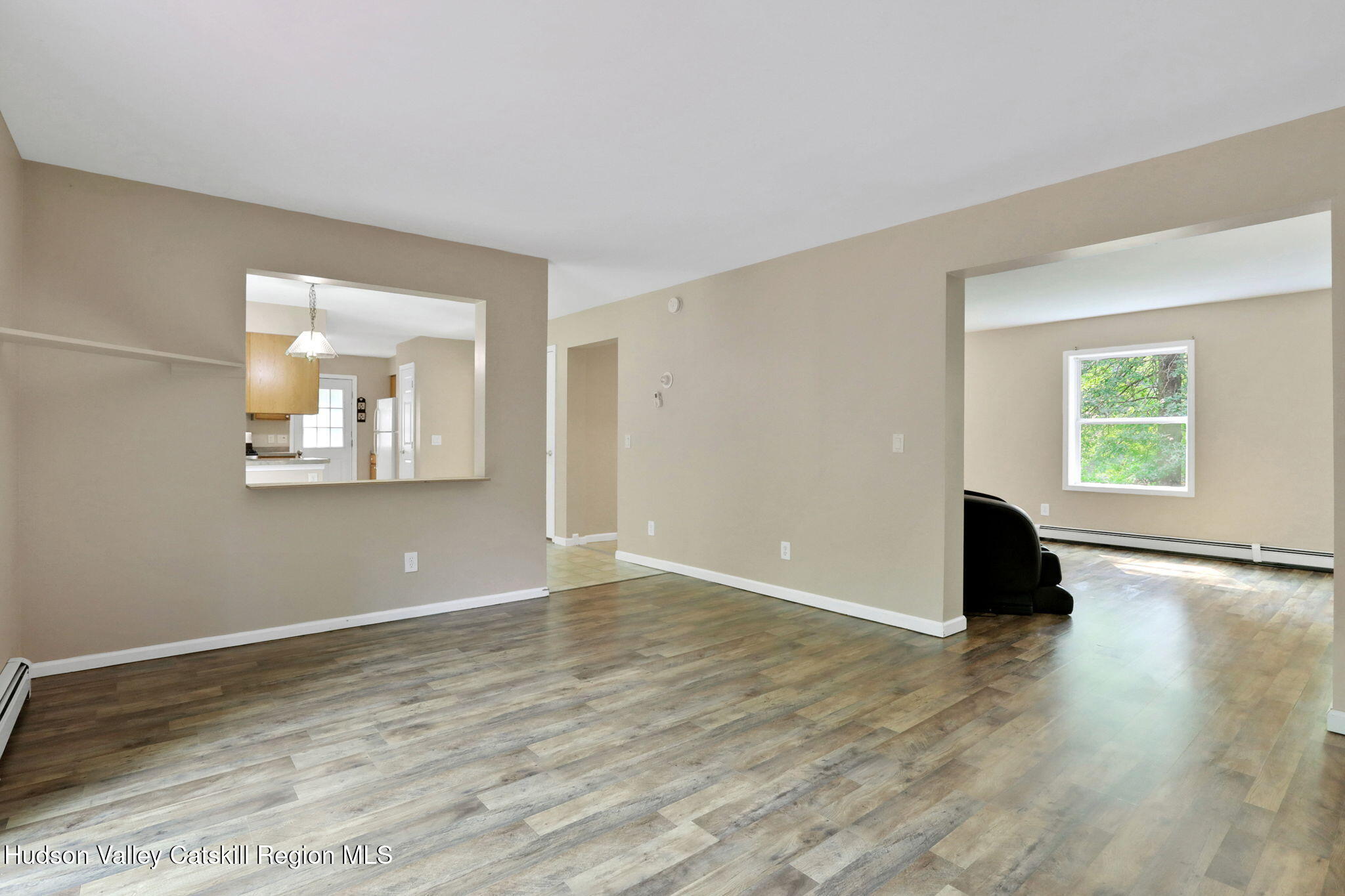 10 Lairds Court