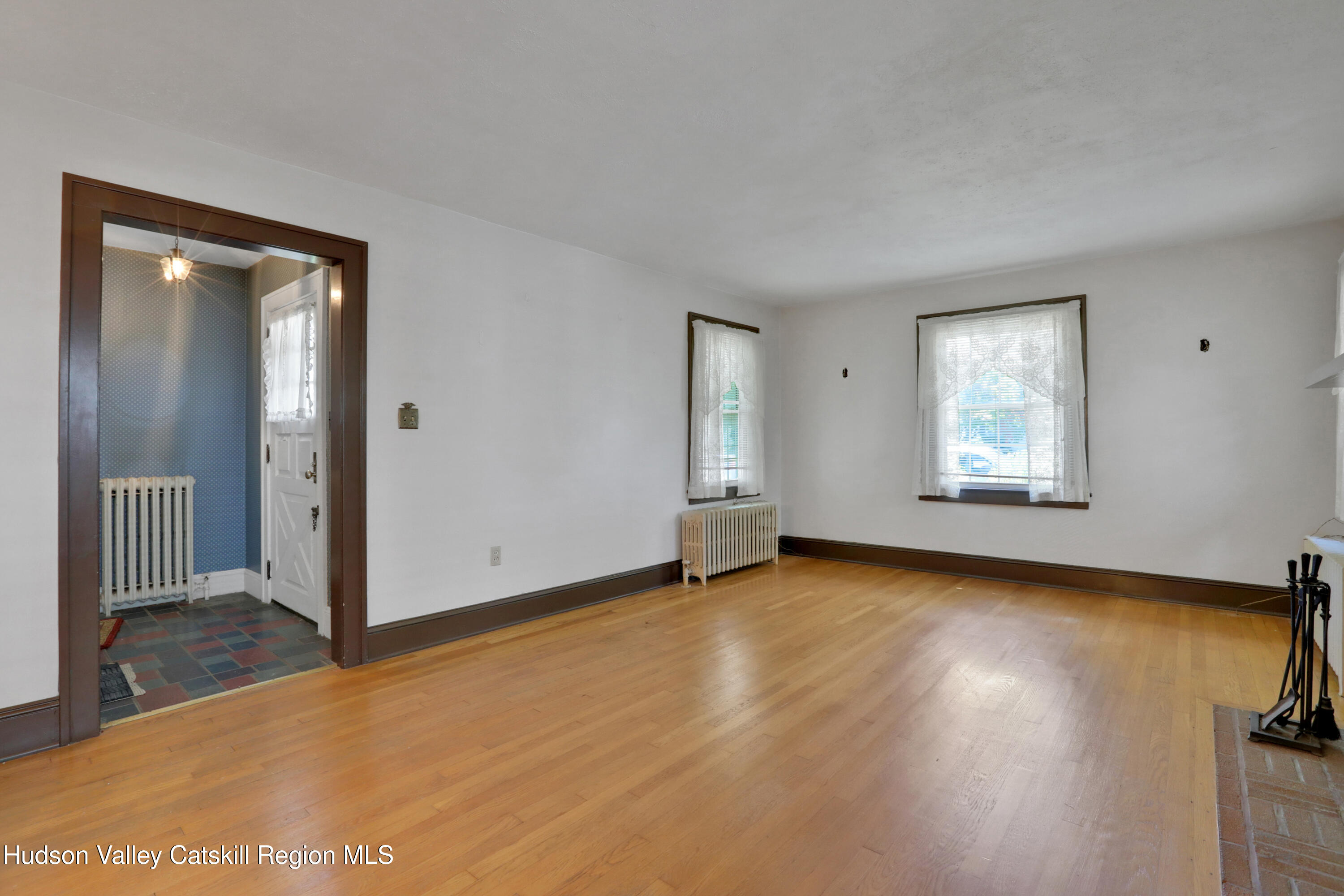 94 Roosevelt Avenue