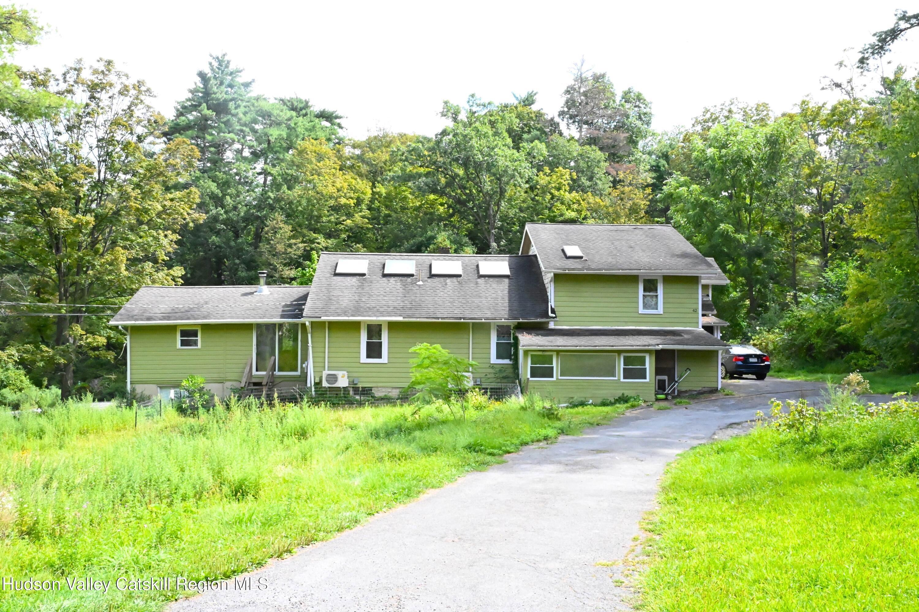 42 Beyersdorfer Lane