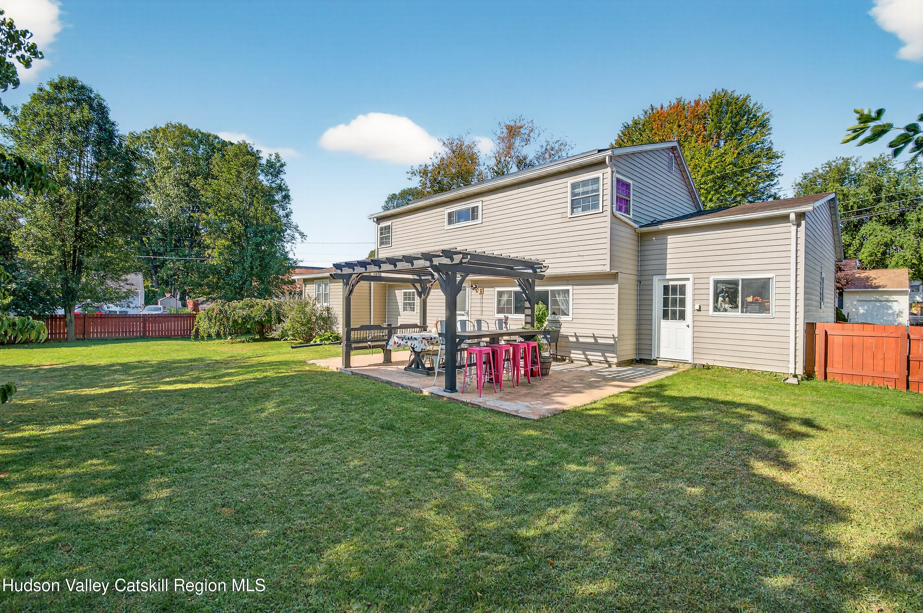 2 Edgewood Drive