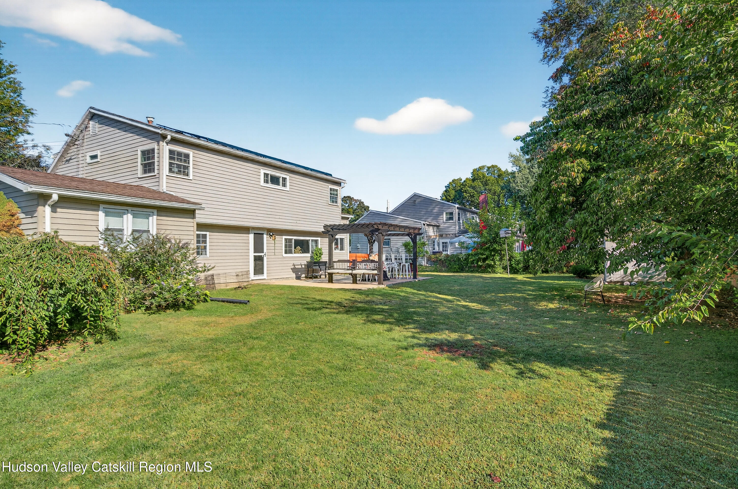 2 Edgewood Drive