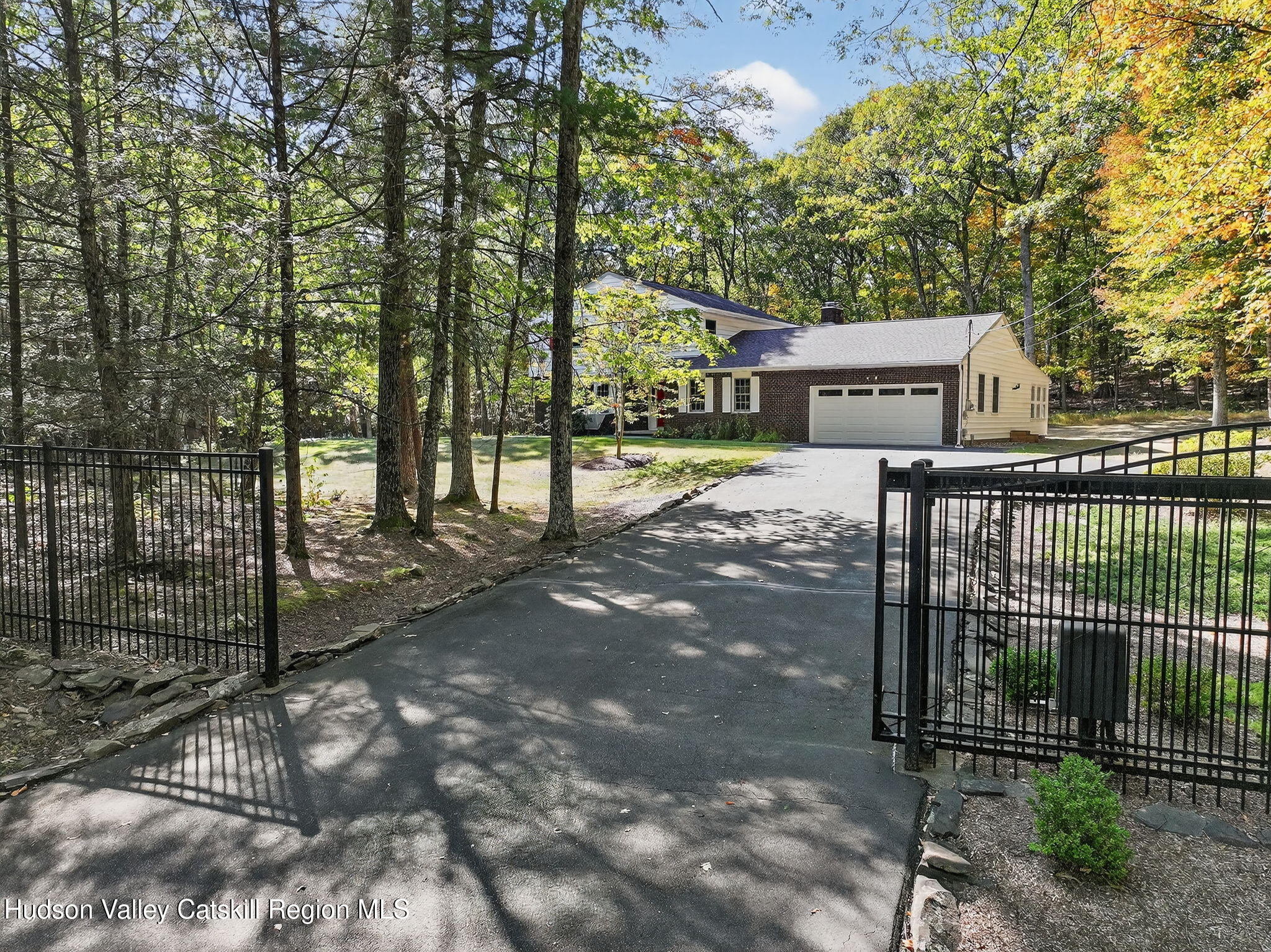 19 Livingston Ct. Court