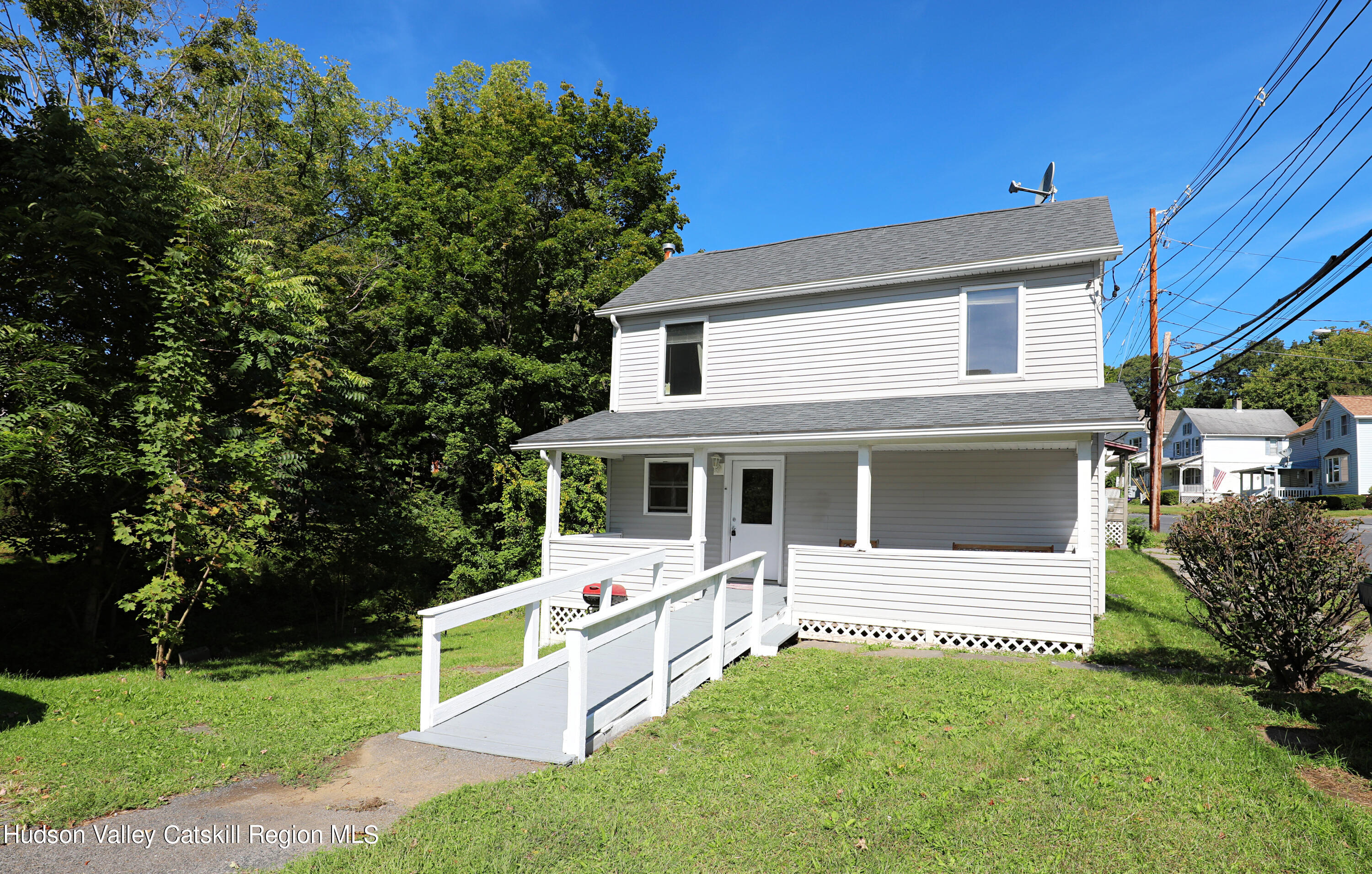 110 W Bridge Street