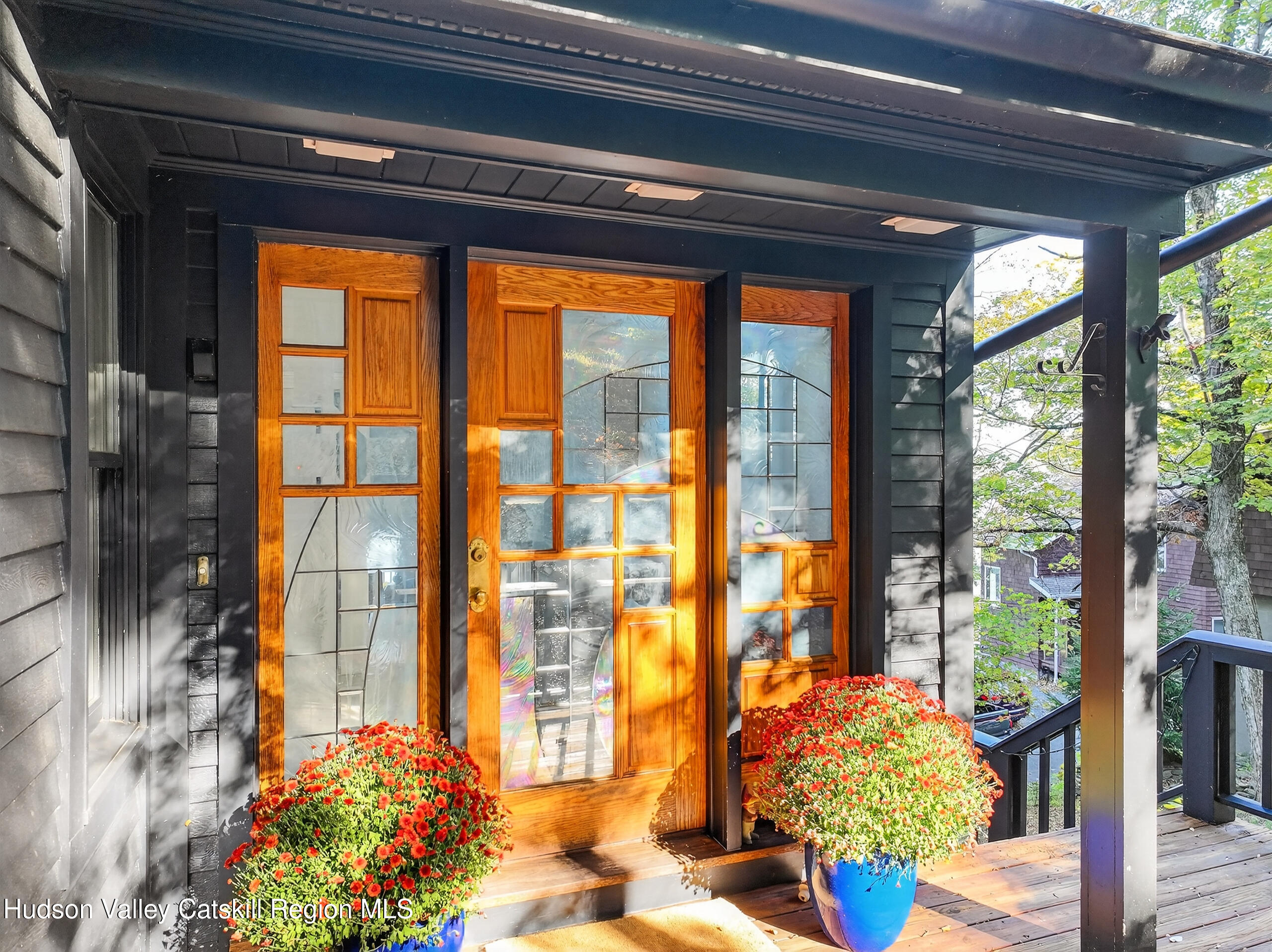 83 River Road