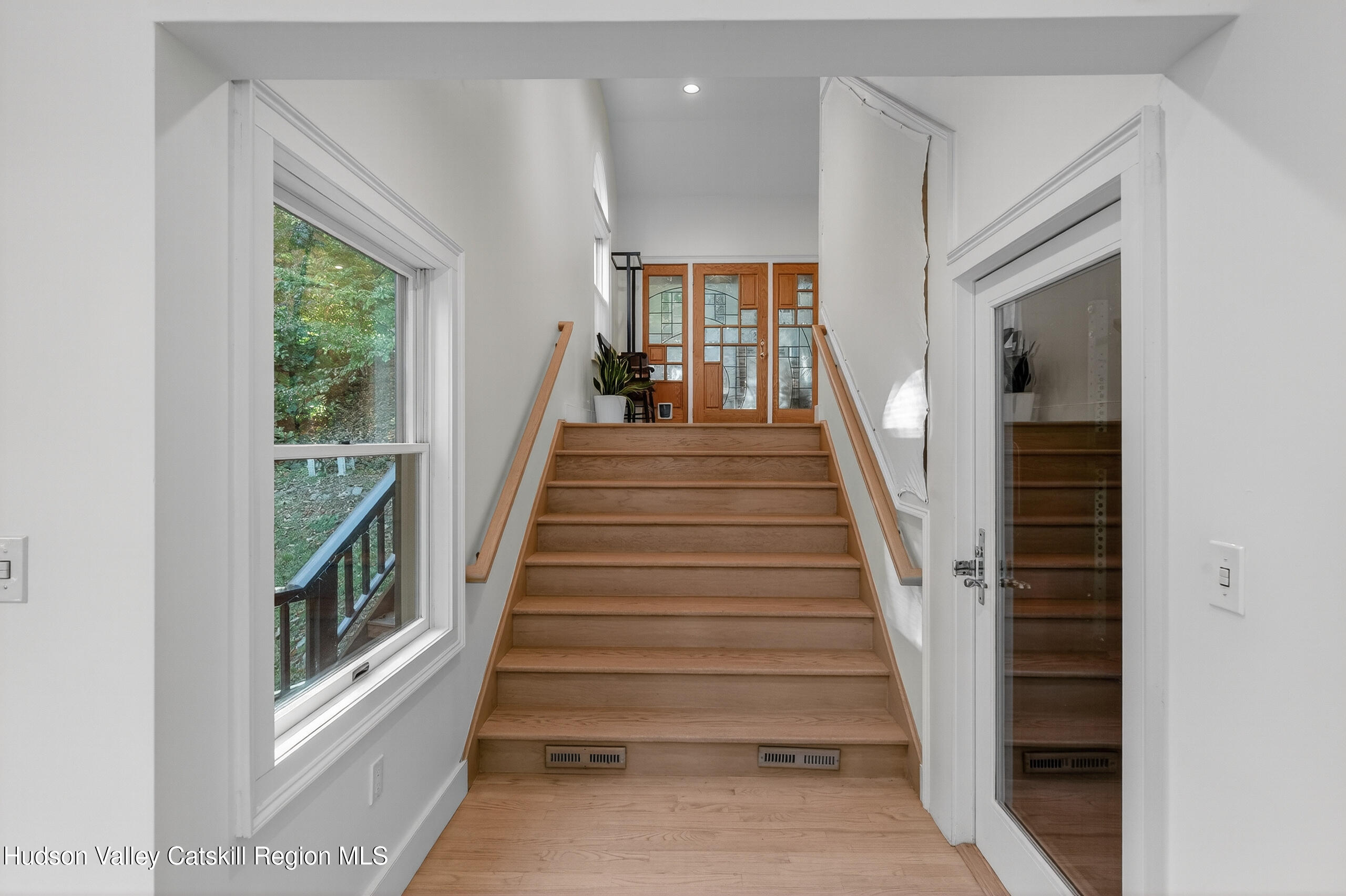 83 River Road