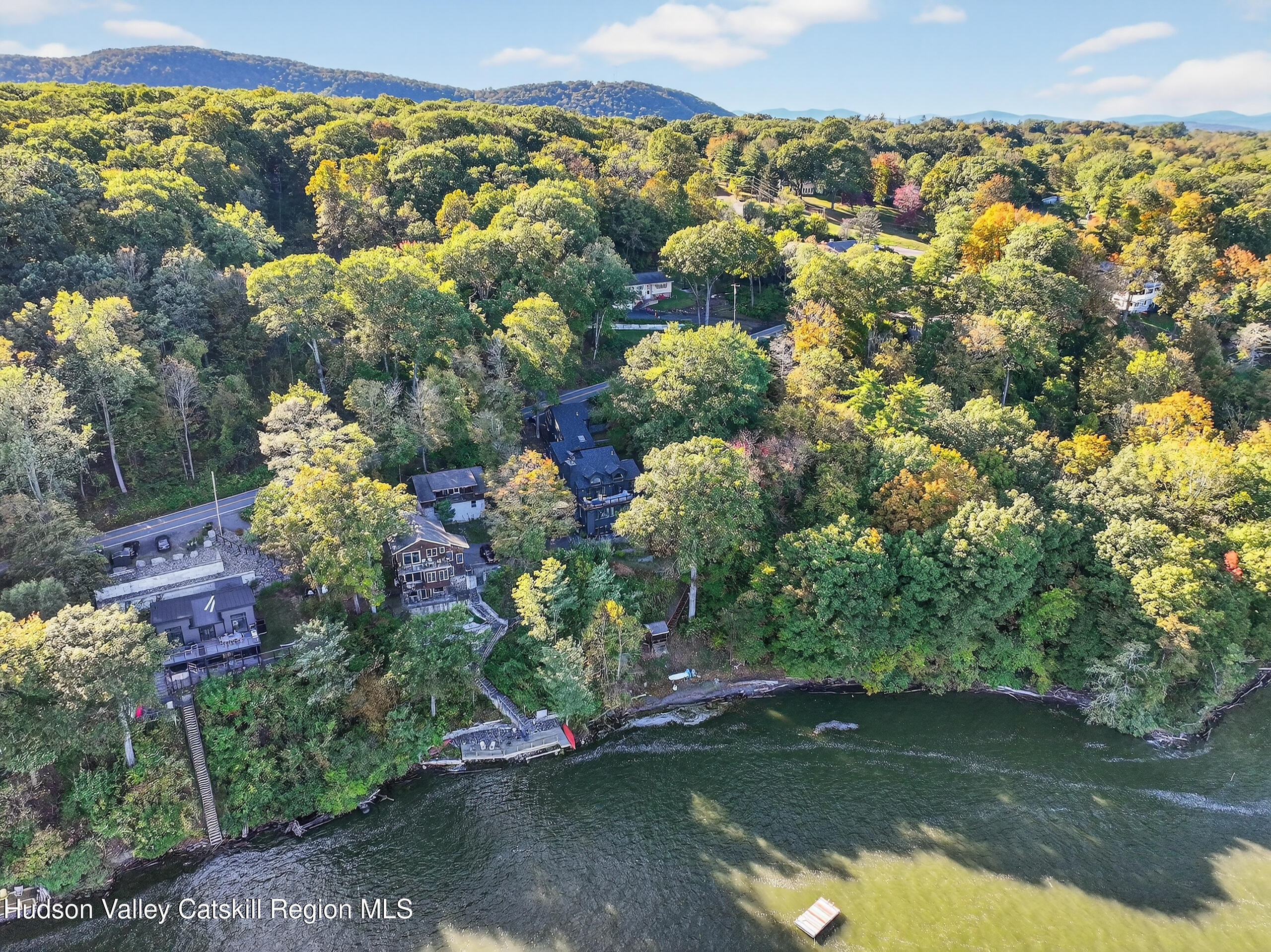 83 River Road