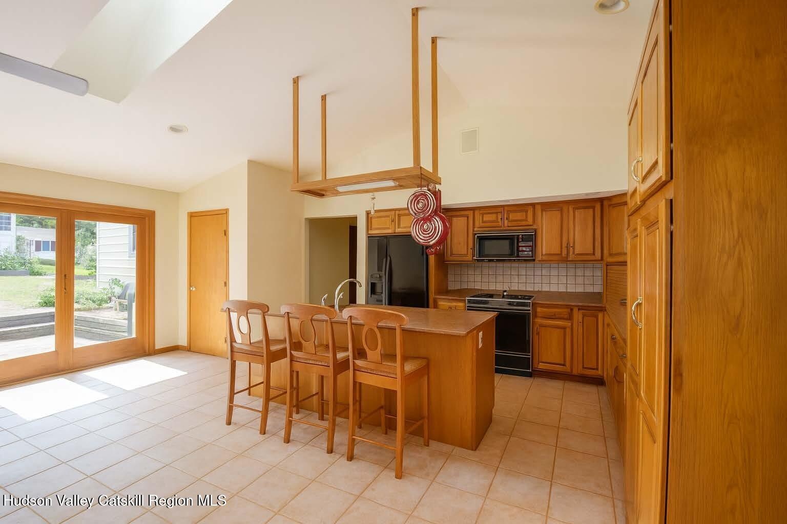 112 Glen Street, Kingston