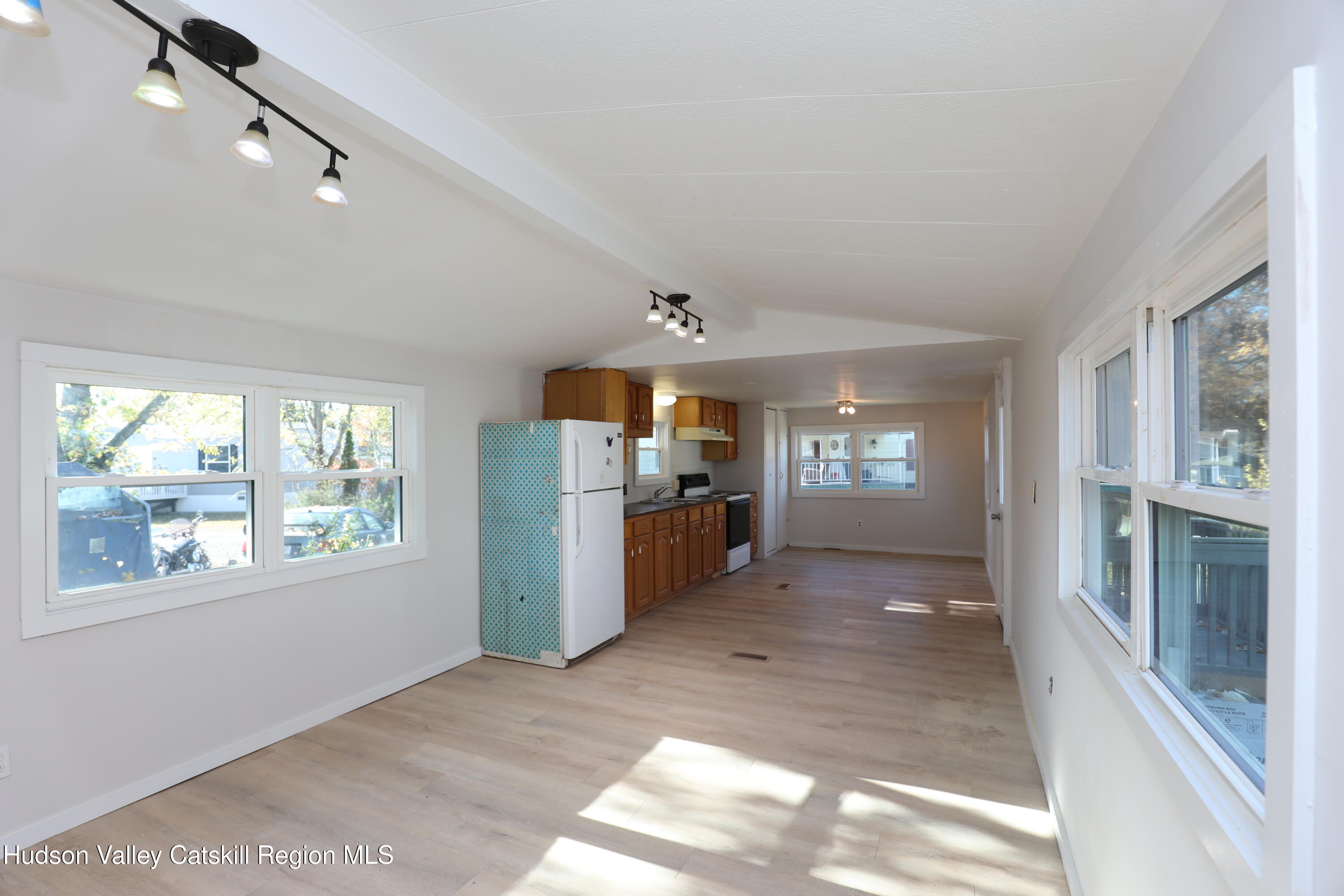 414 Joslen Boulevard, 19, Hudson Unit: 19