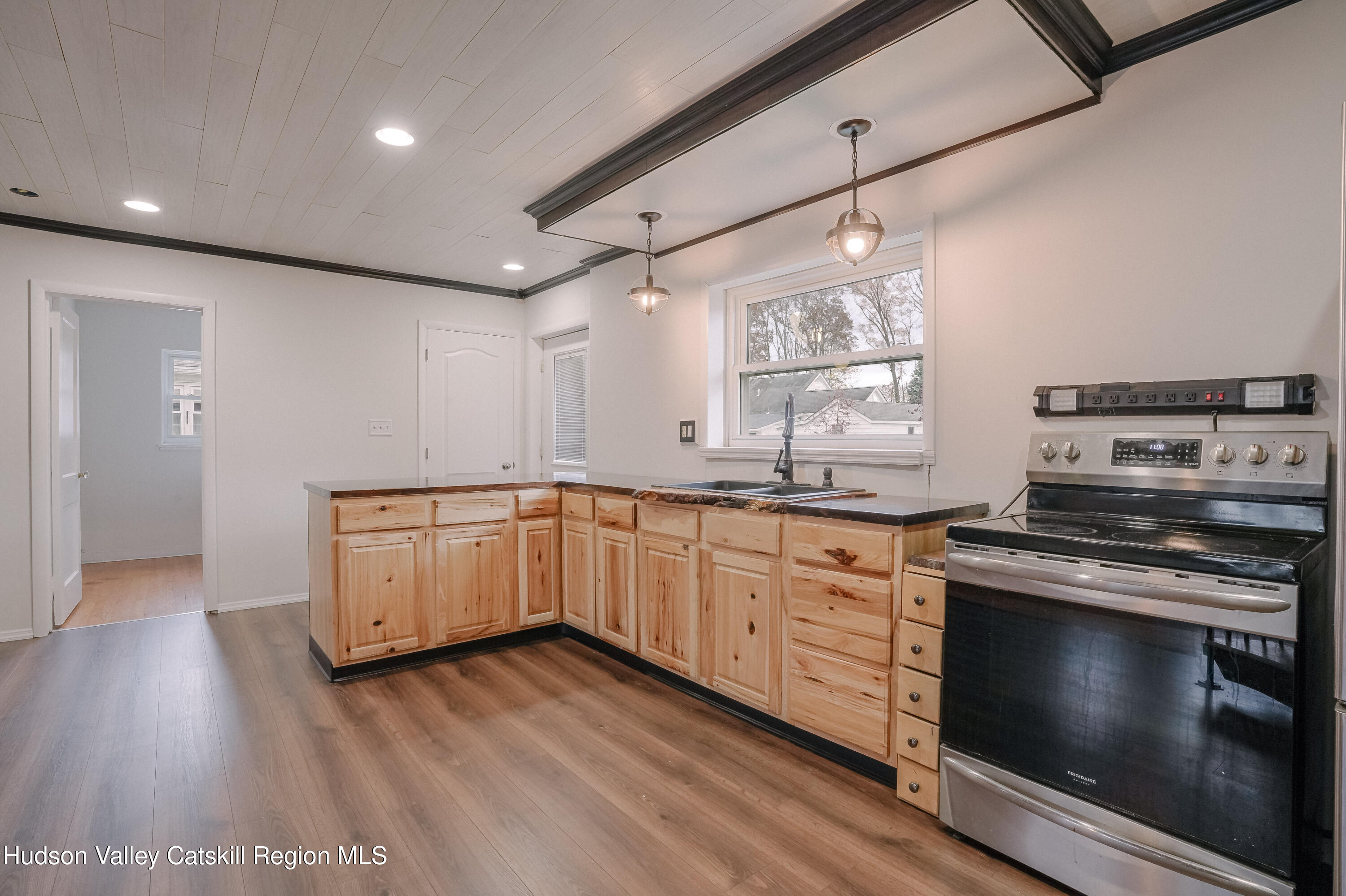 1054 Columbia Street