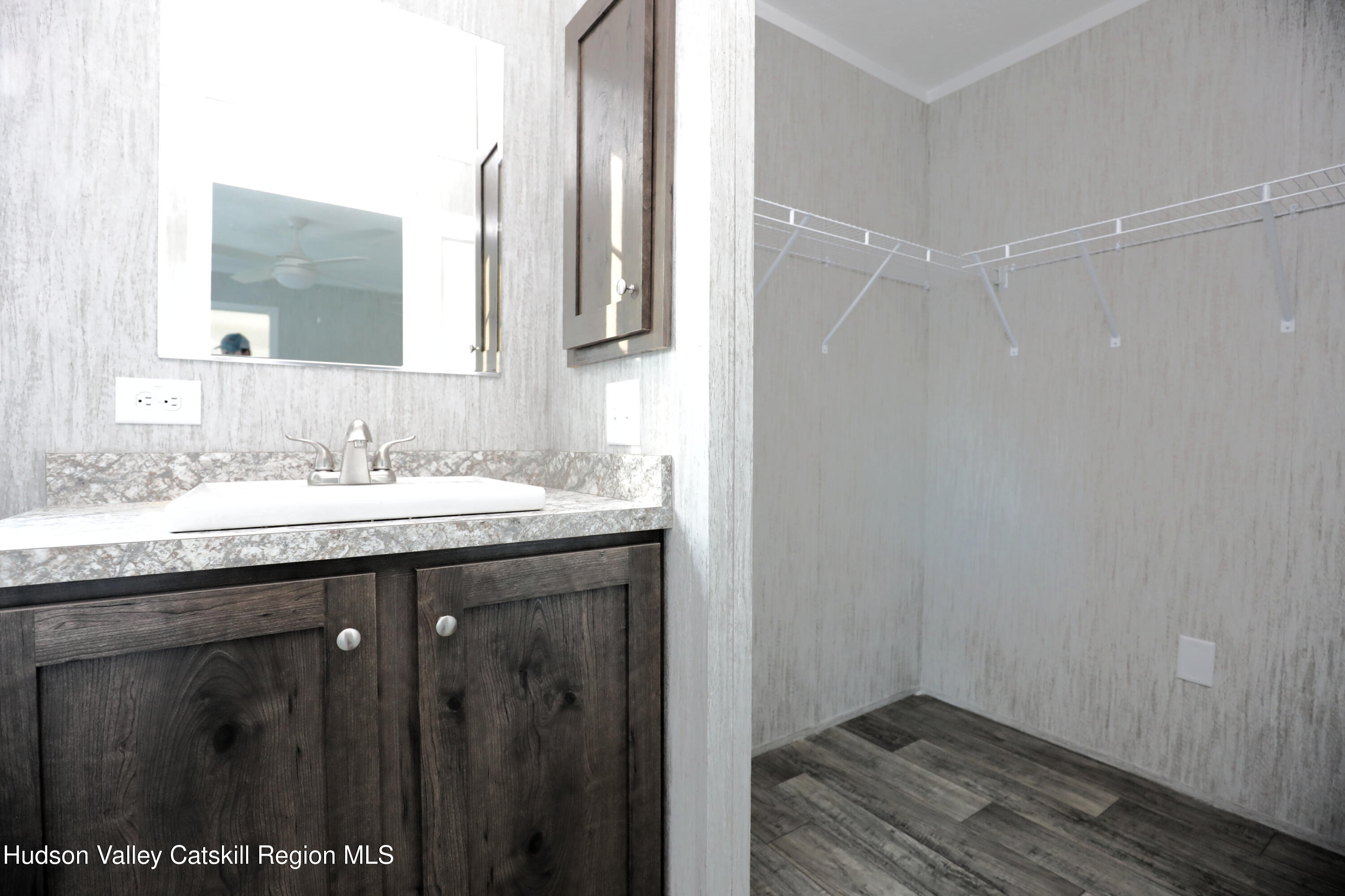 414 Joslen Boulevard 24