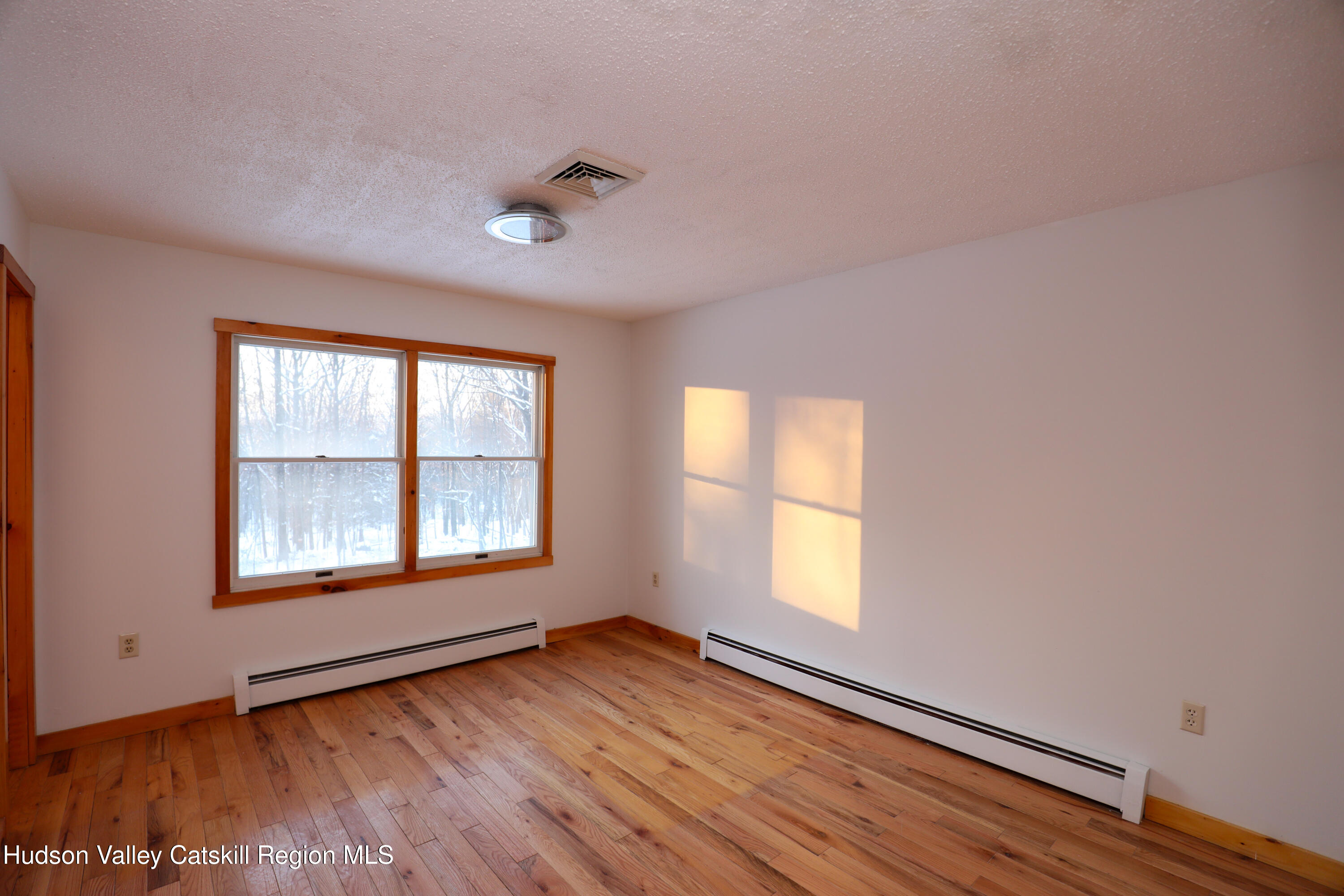 38 Roxanne Boulevard