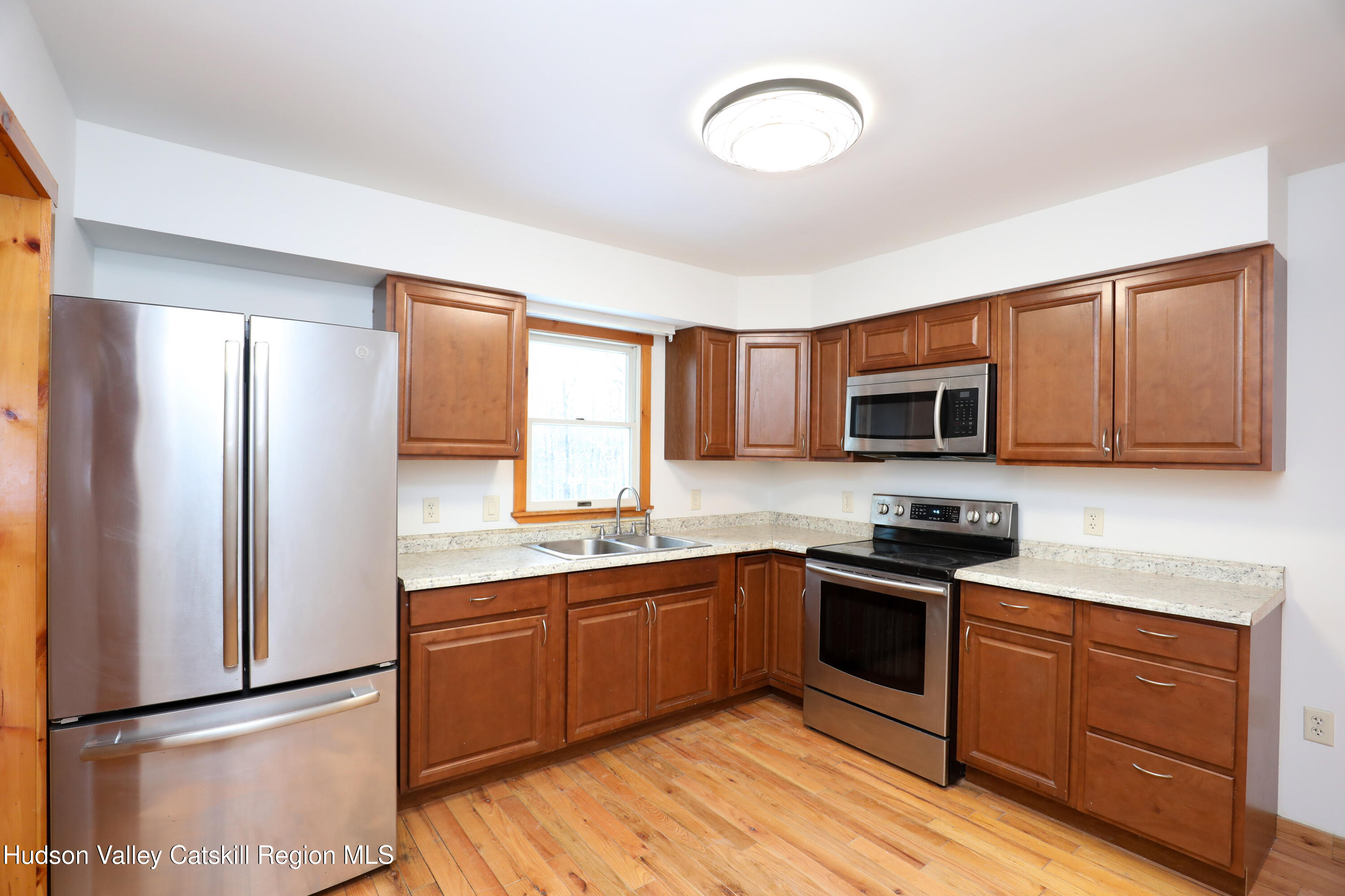 38 Roxanne Boulevard