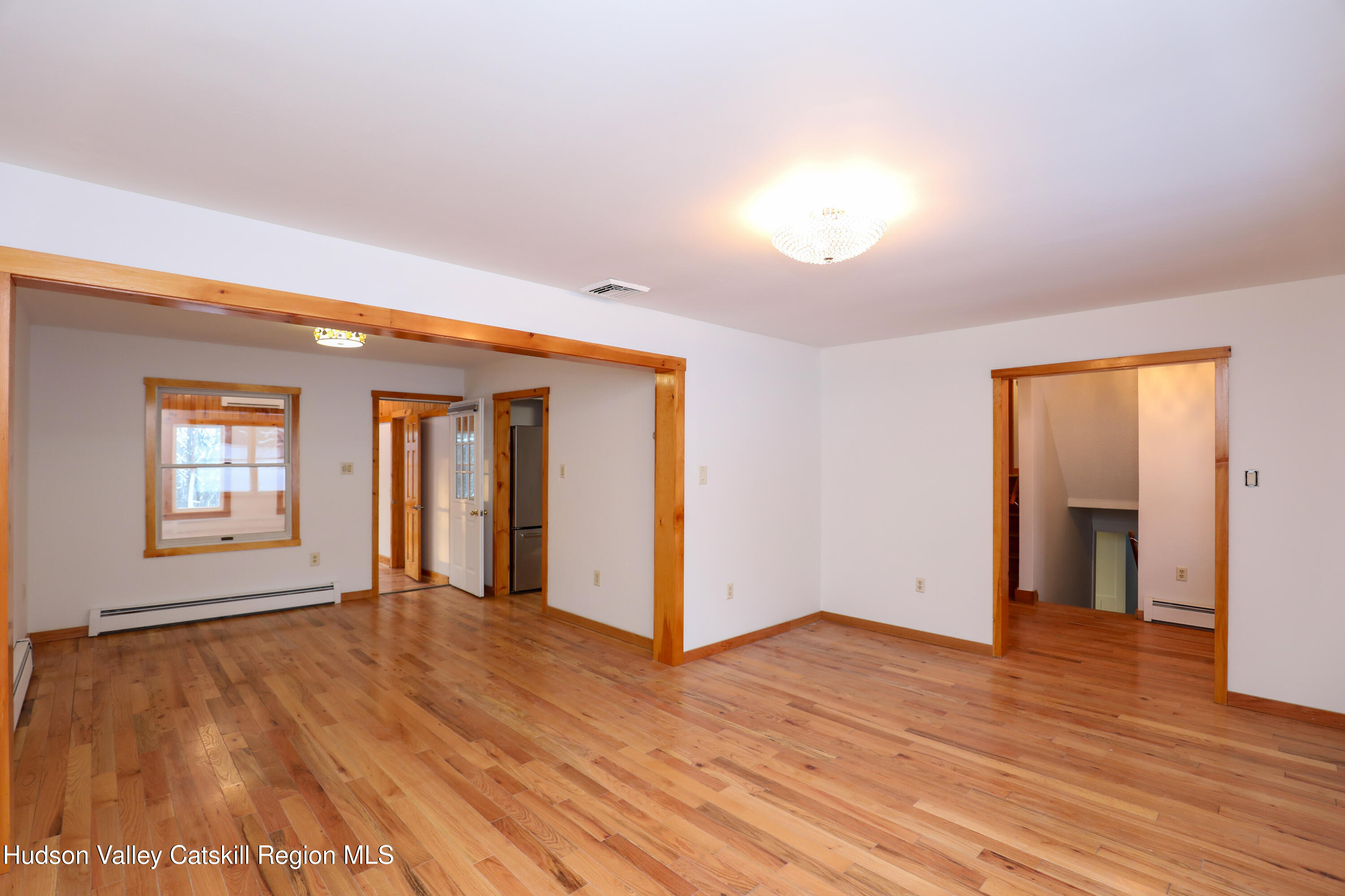 38 Roxanne Boulevard