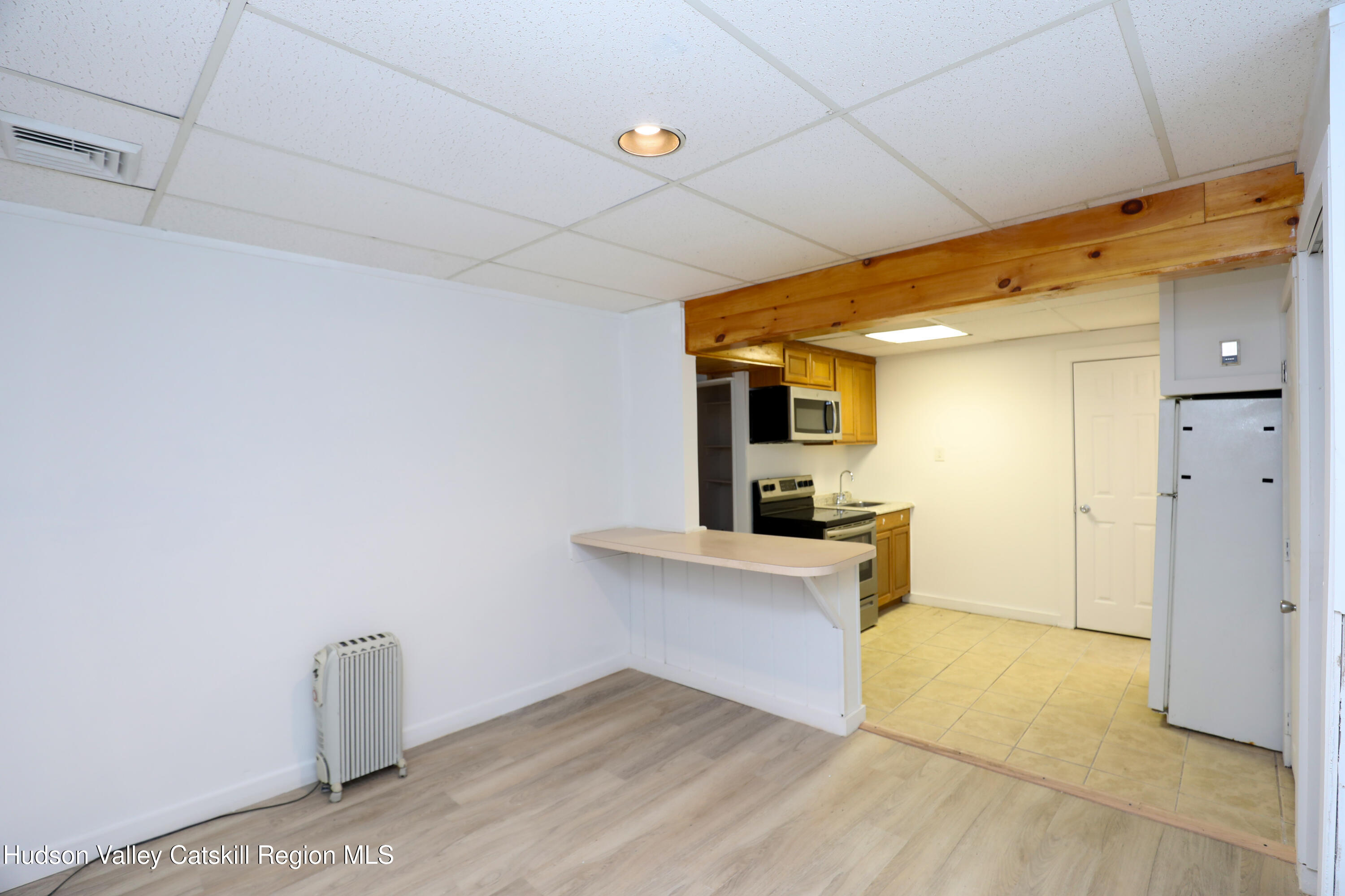 38 Roxanne Boulevard