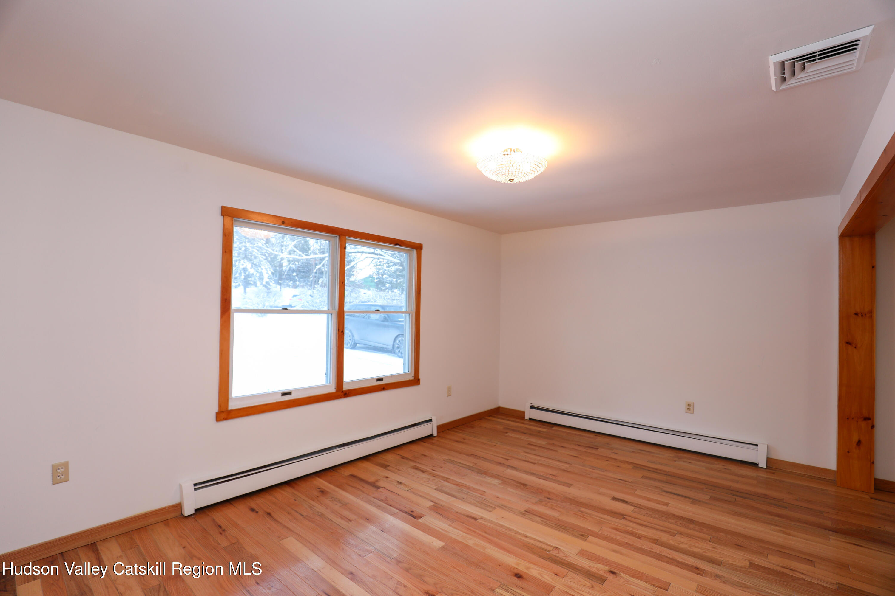 38 Roxanne Boulevard