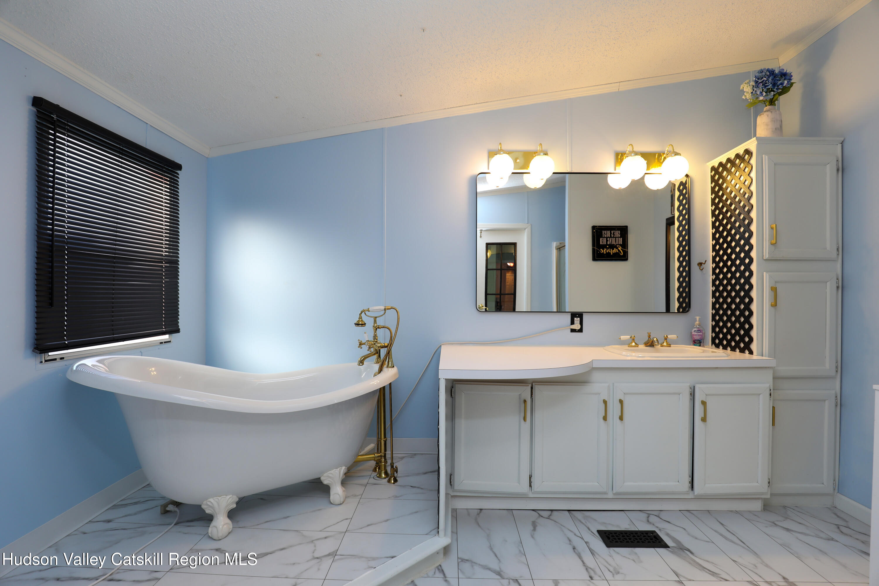 600 E Chester Street 31