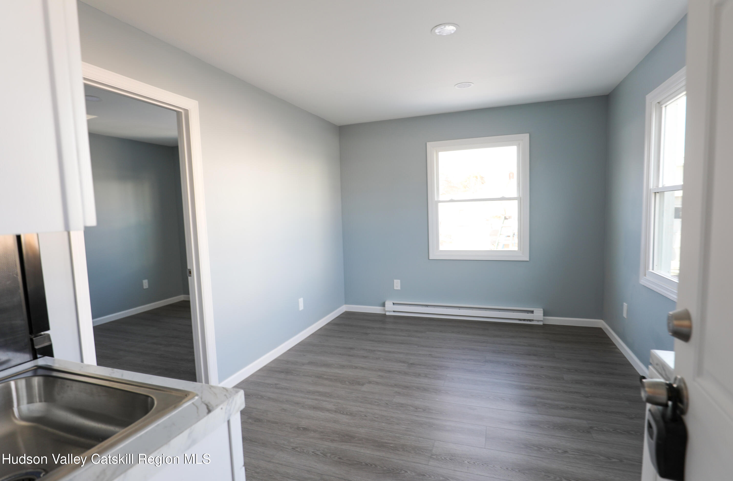 150-154 W Main Street E