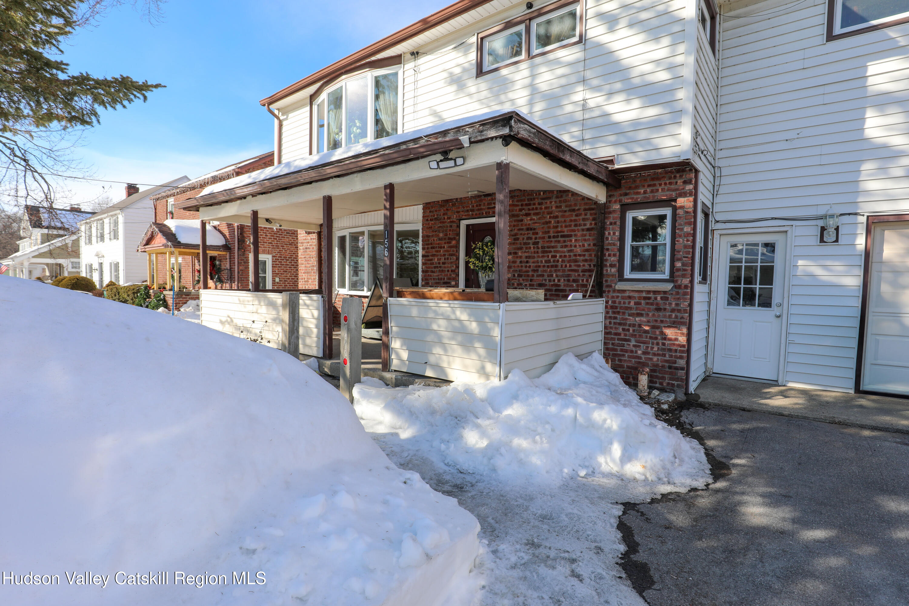 156 Lampman Avenue 1