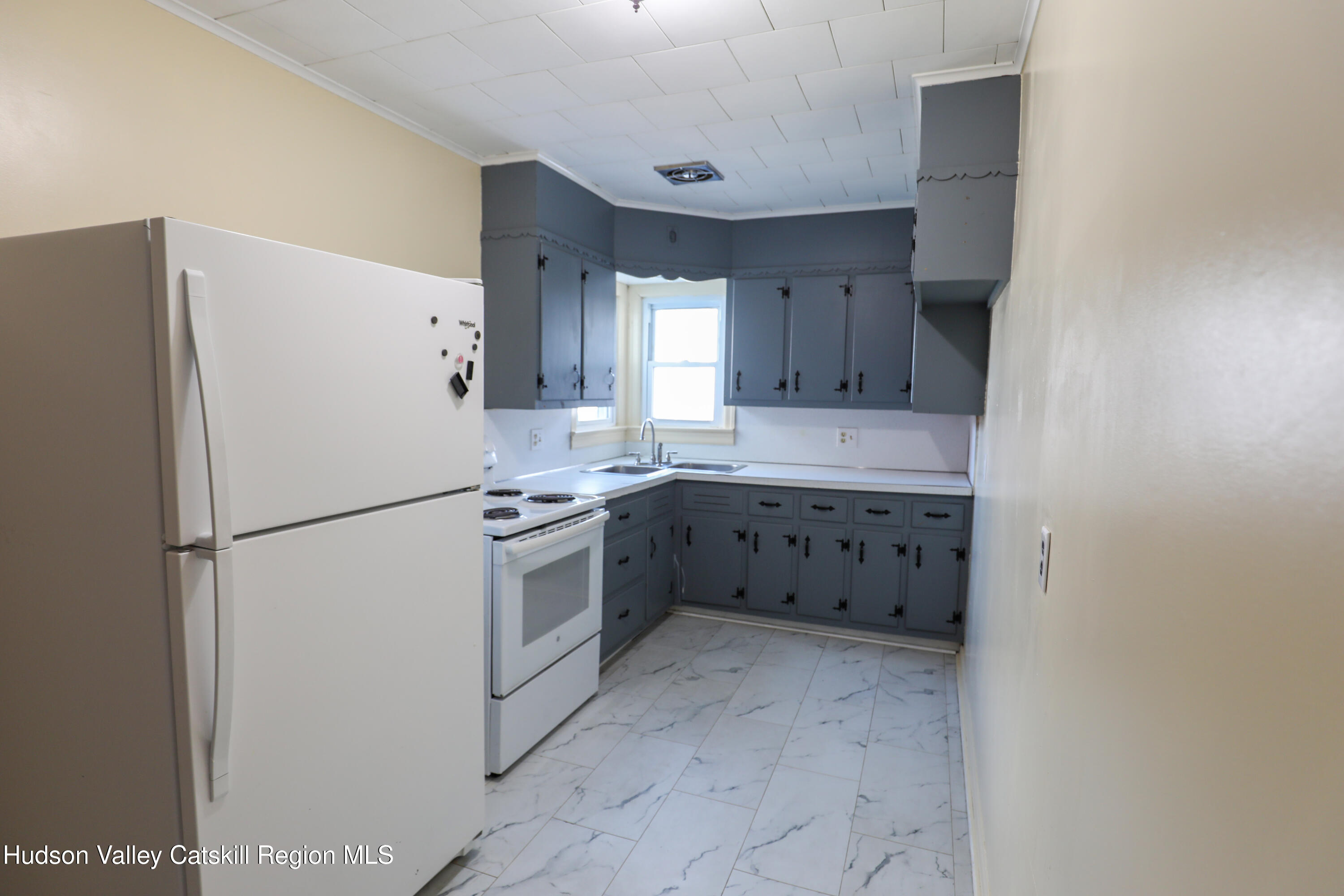 156 Lampman Avenue 1