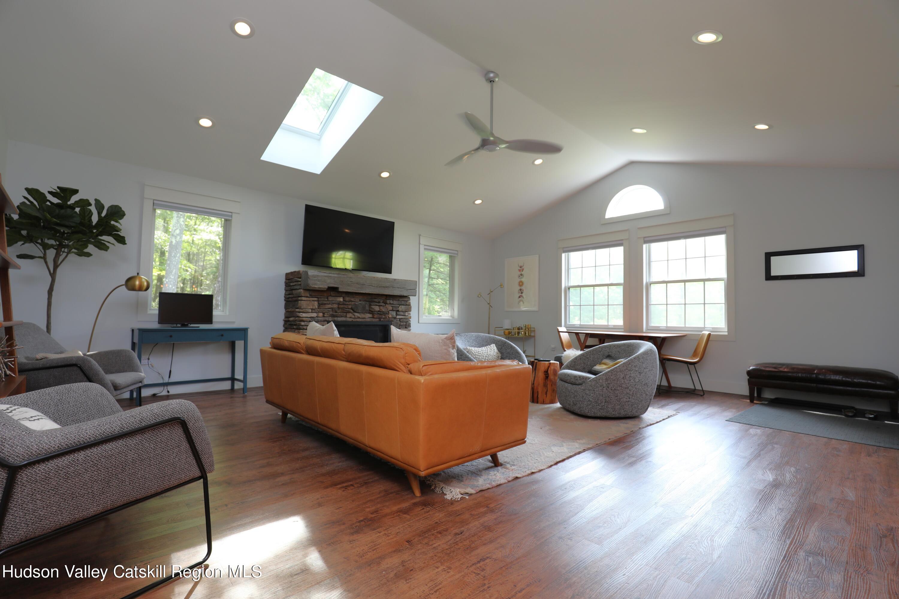 36 Northwoods Road A