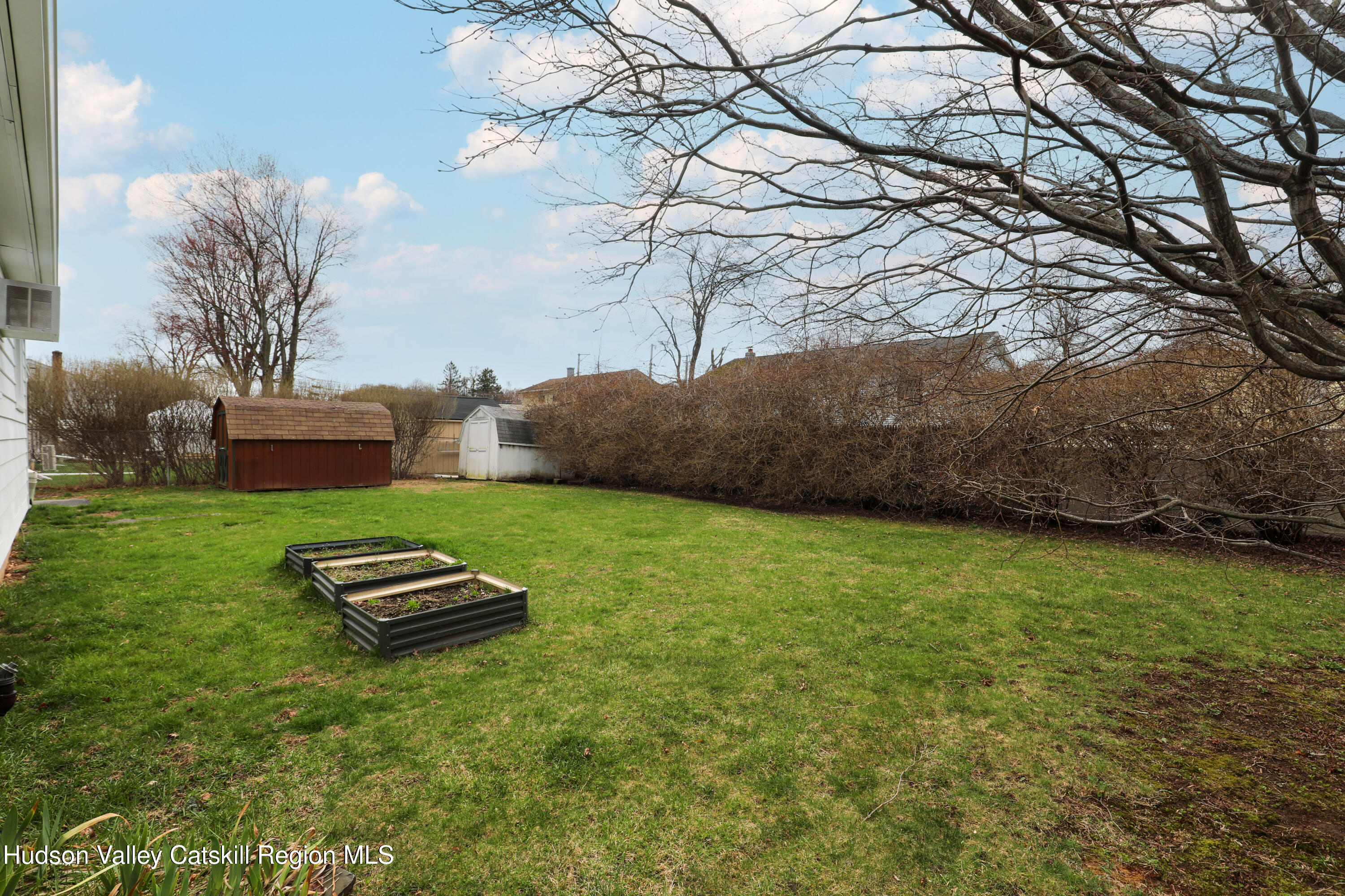 11 Mountain View Avenue