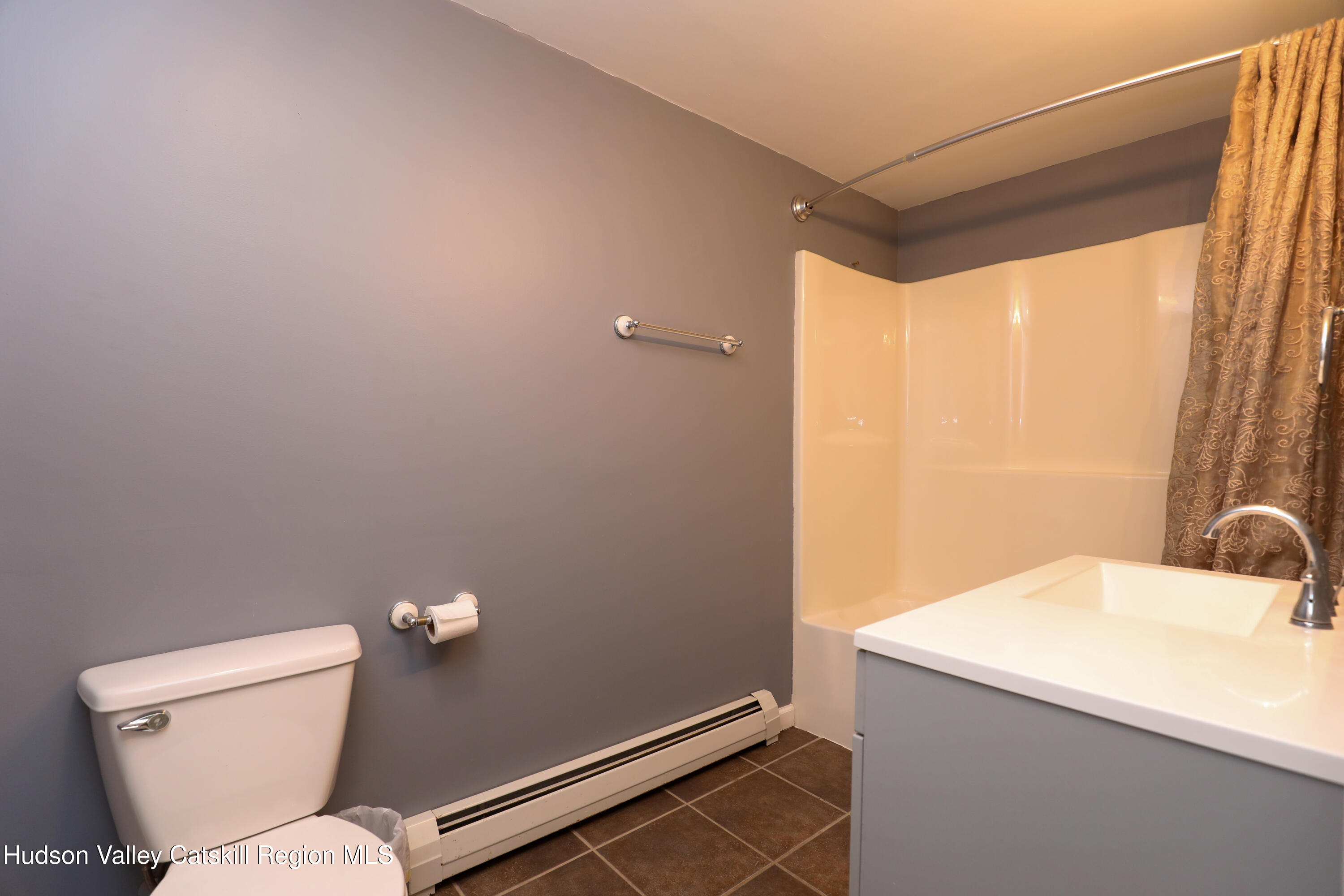 11 Mountain View Avenue