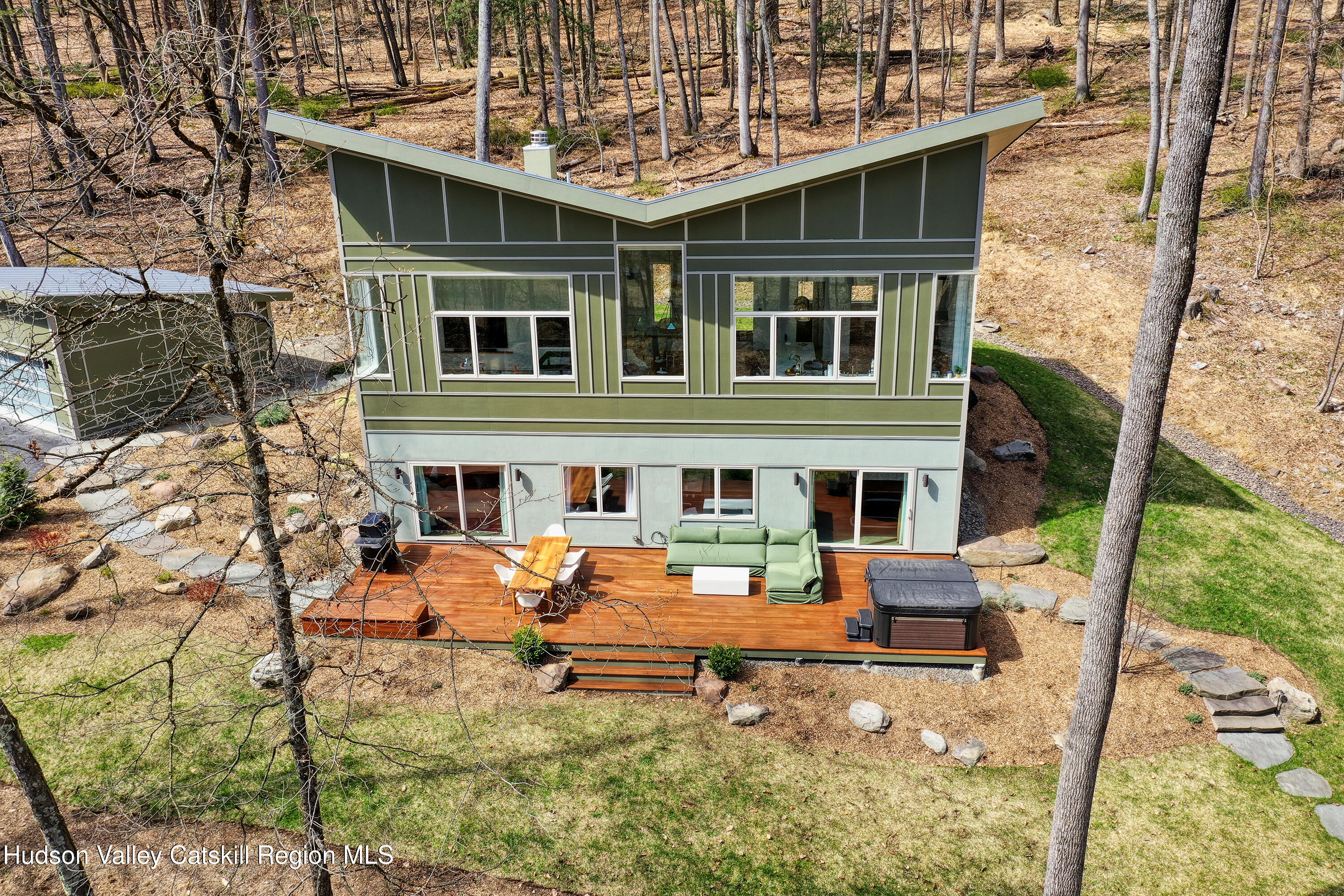 780 Oakwood Circle