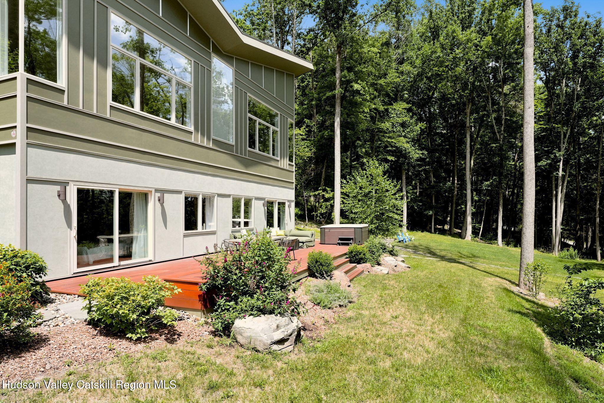 780 Oakwood Circle