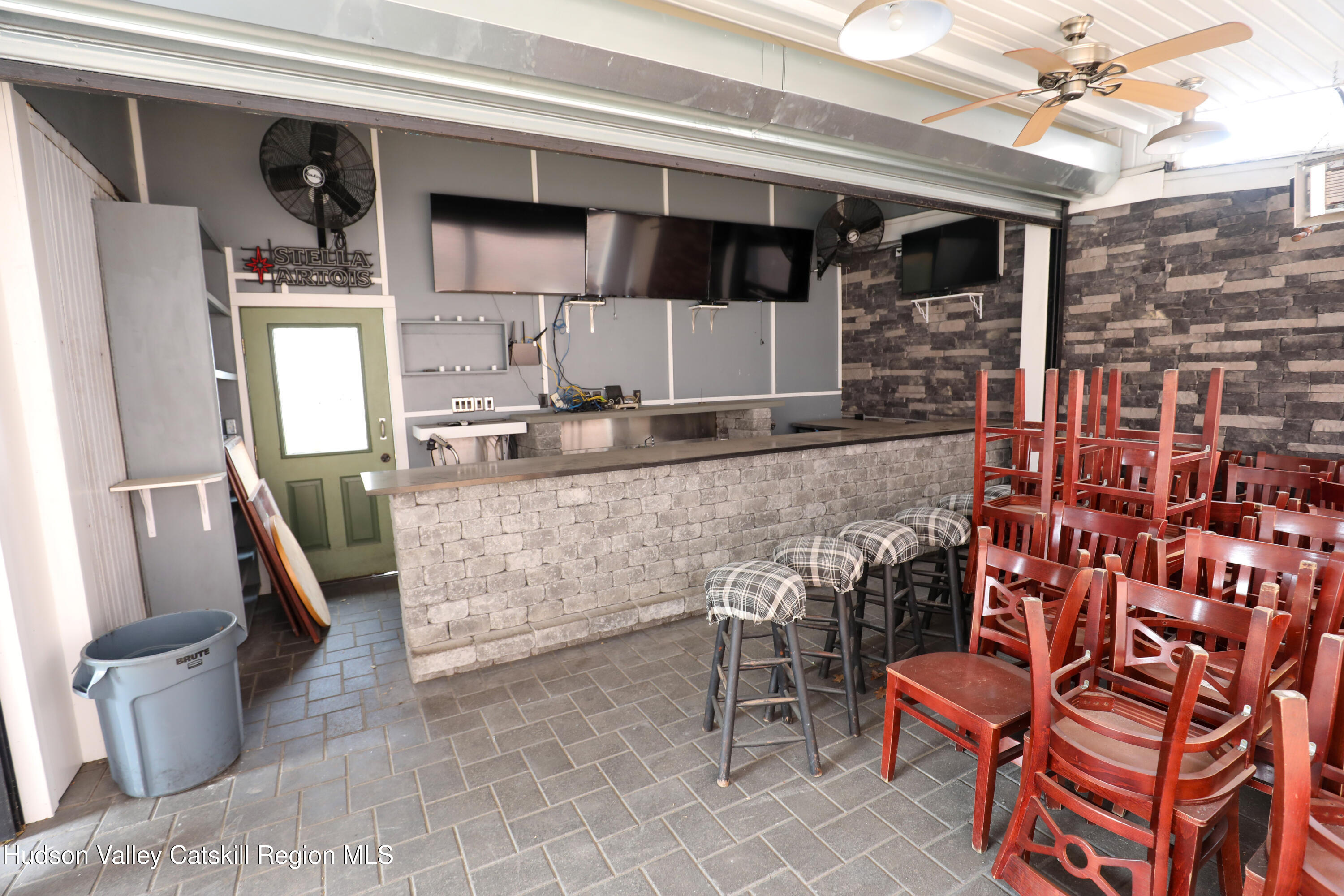 44 N Front Street