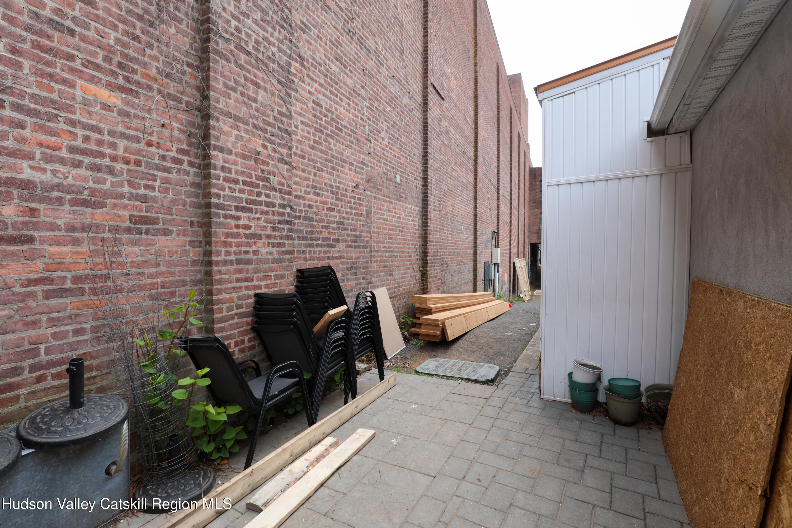 44 N Front Street