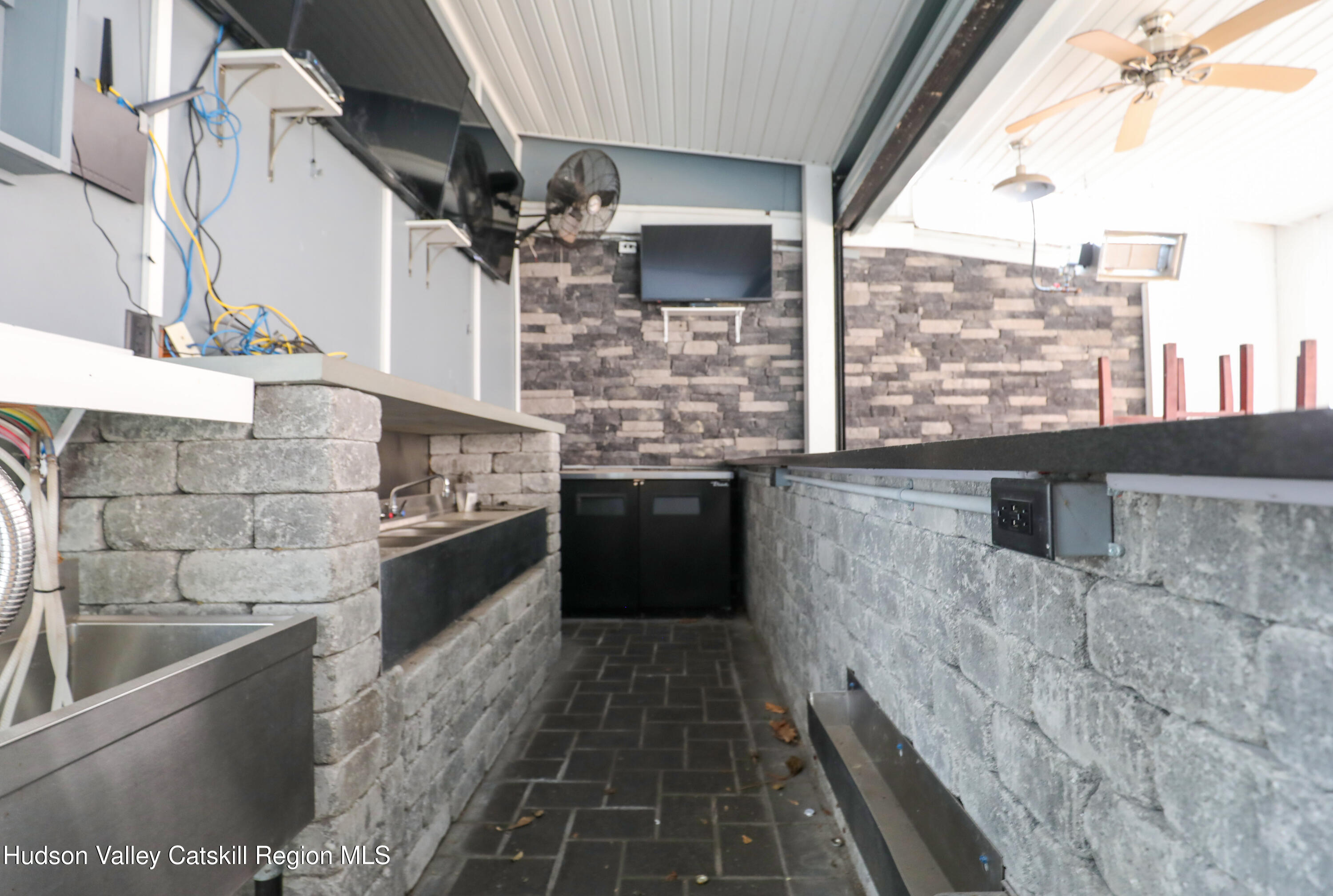 44 N Front Street