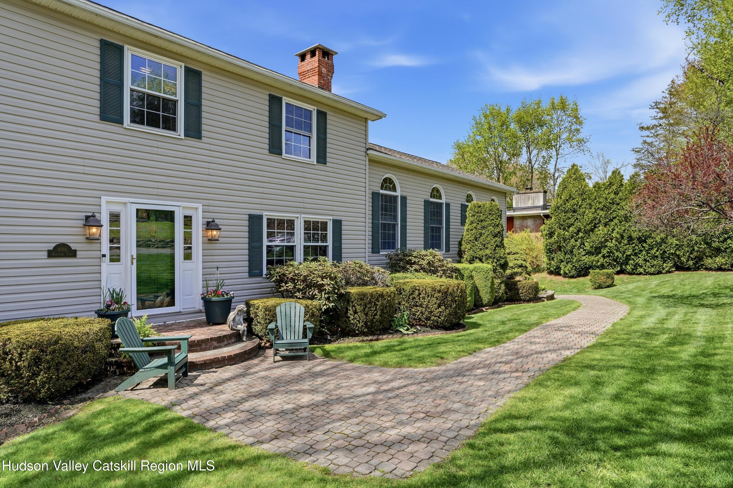 496 Mountain View Avenue