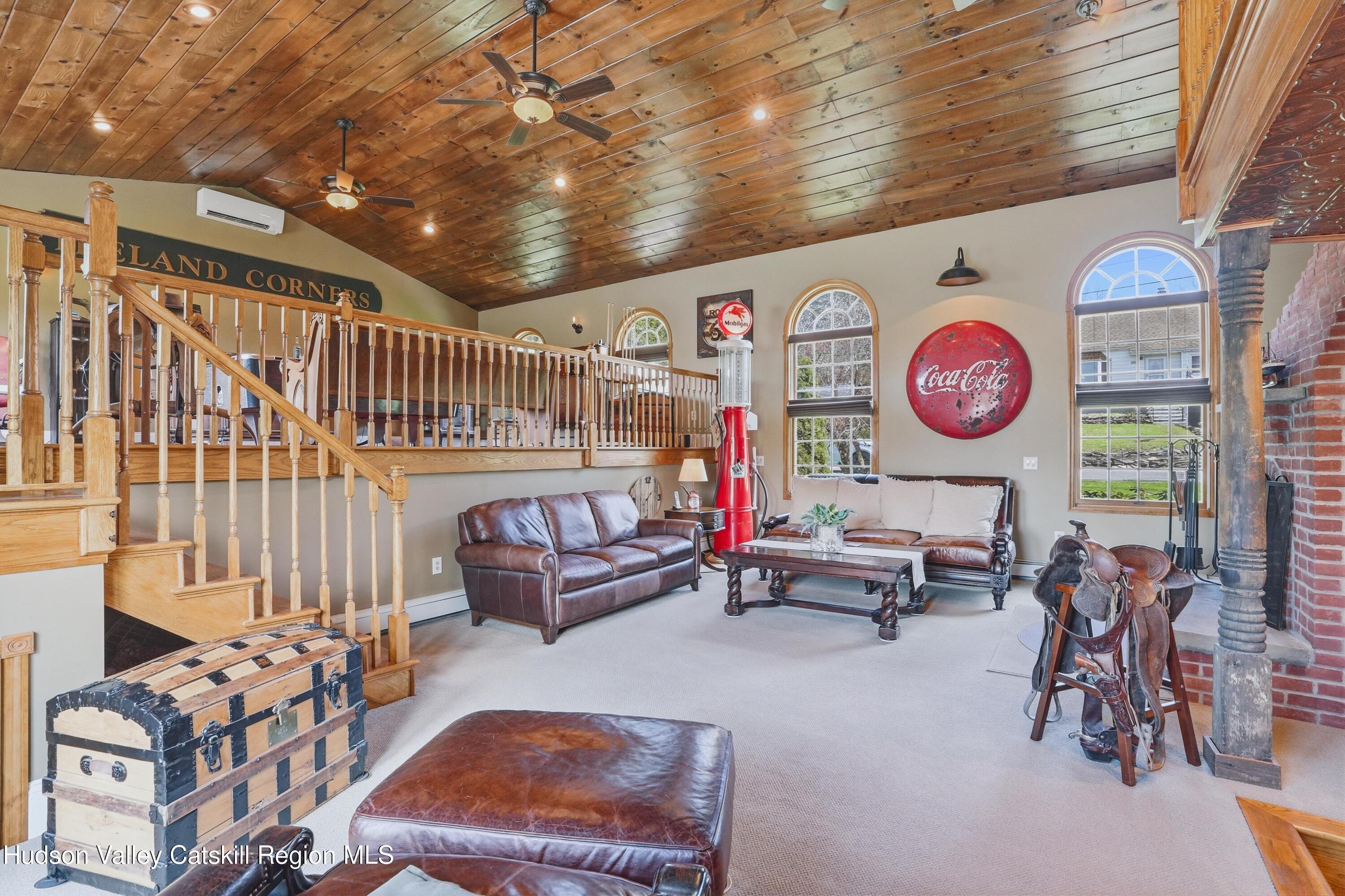 496 Mountain View Avenue