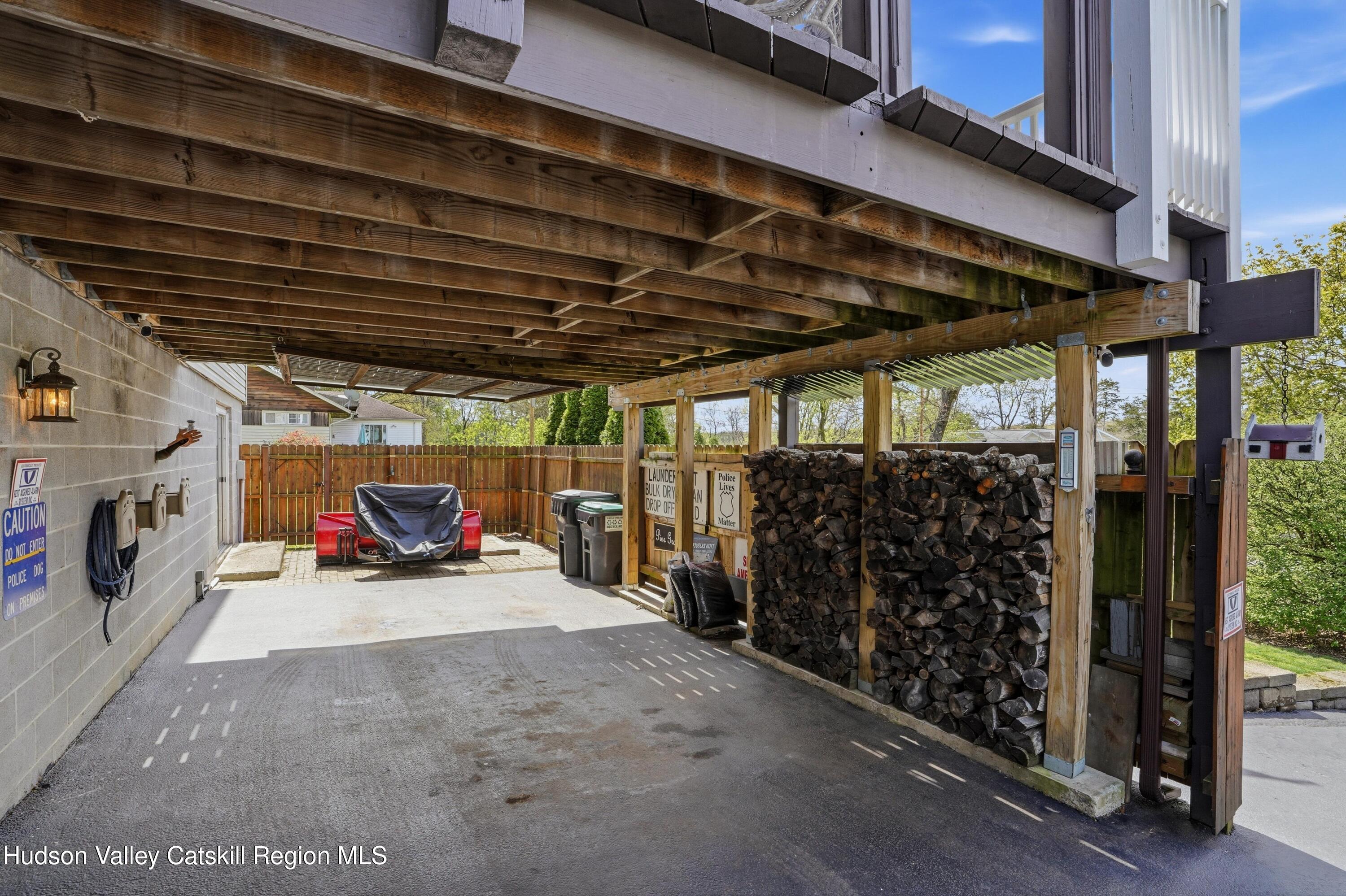 496 Mountain View Avenue