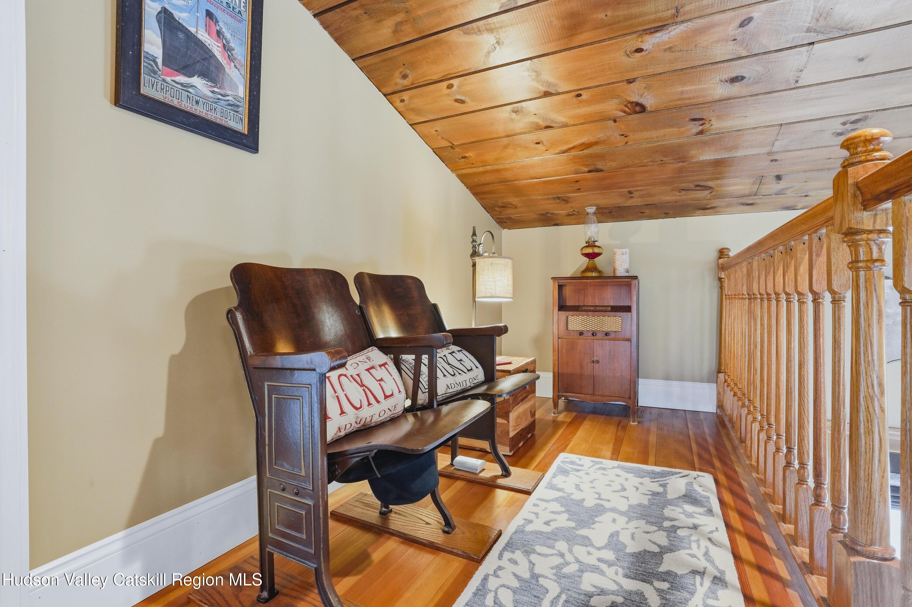 496 Mountain View Avenue