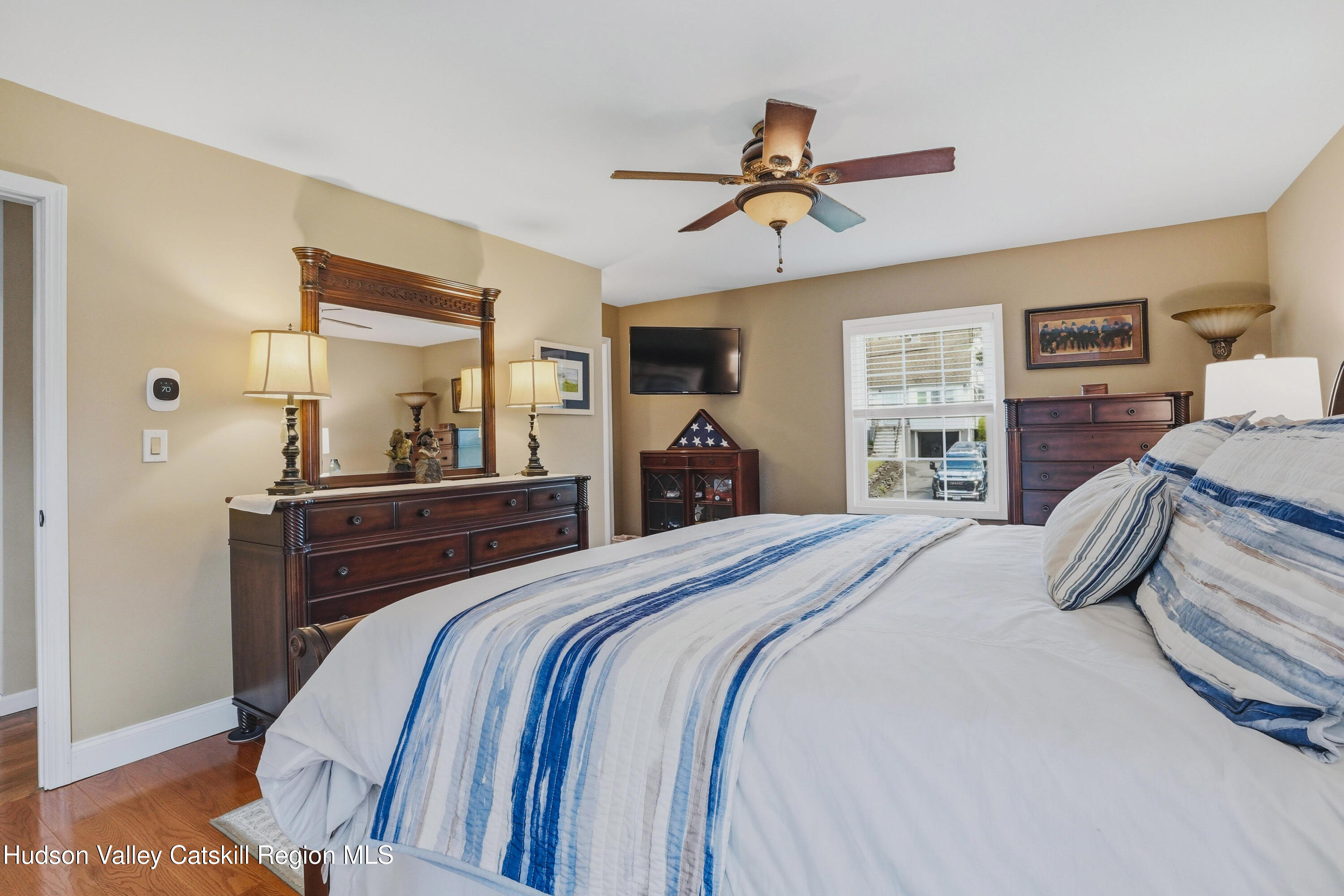 496 Mountain View Avenue