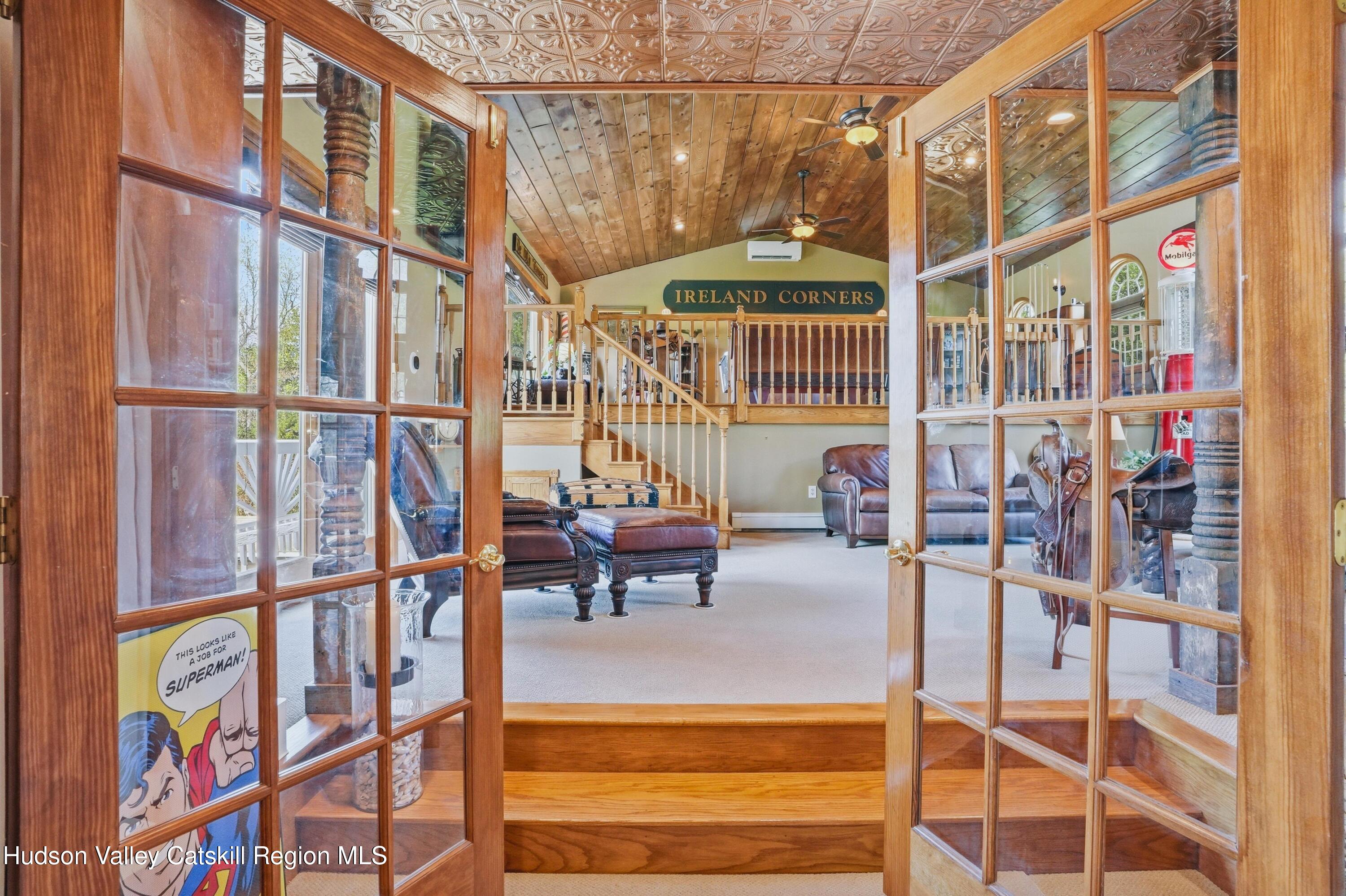 496 Mountain View Avenue