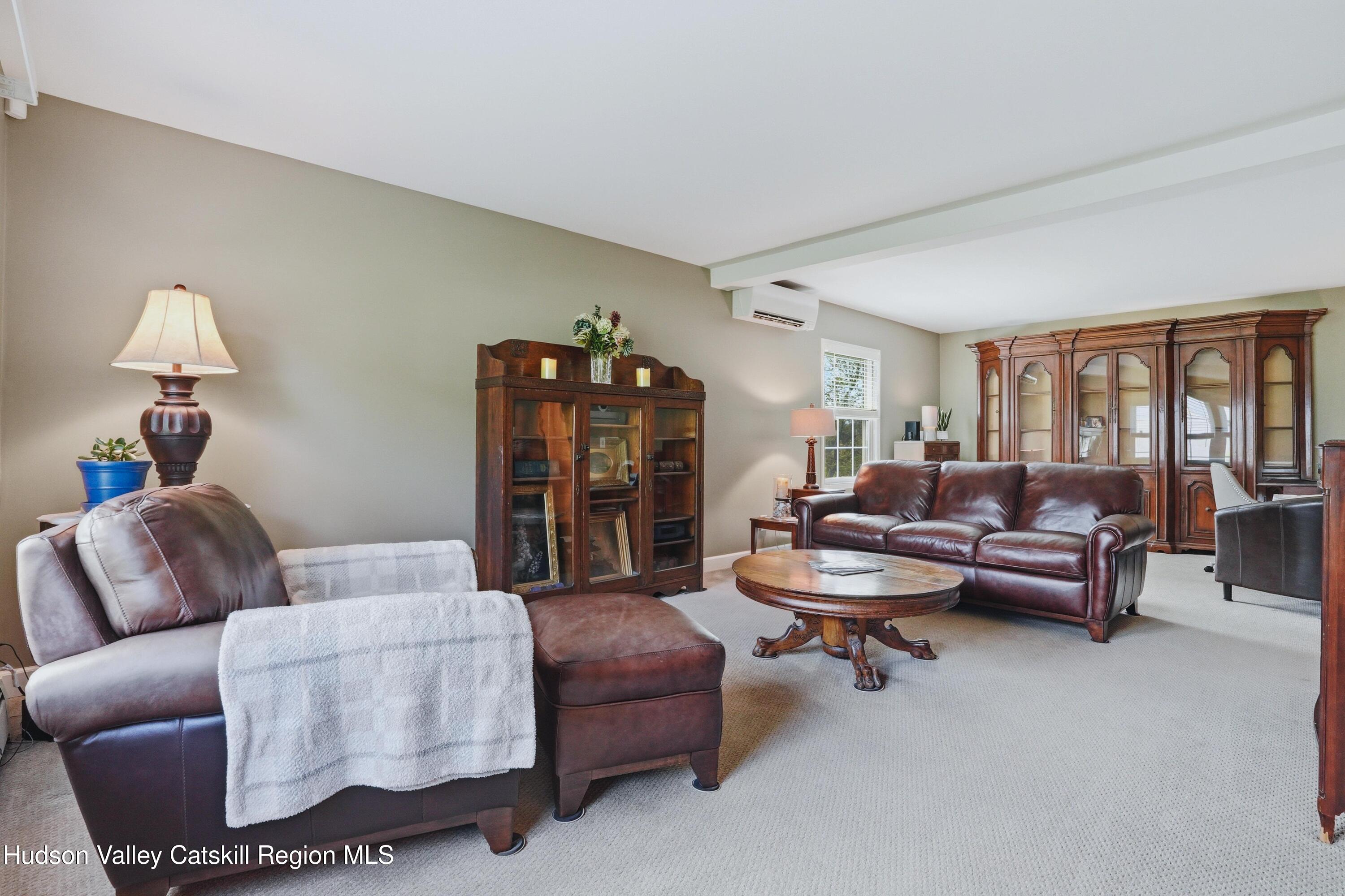 496 Mountain View Avenue