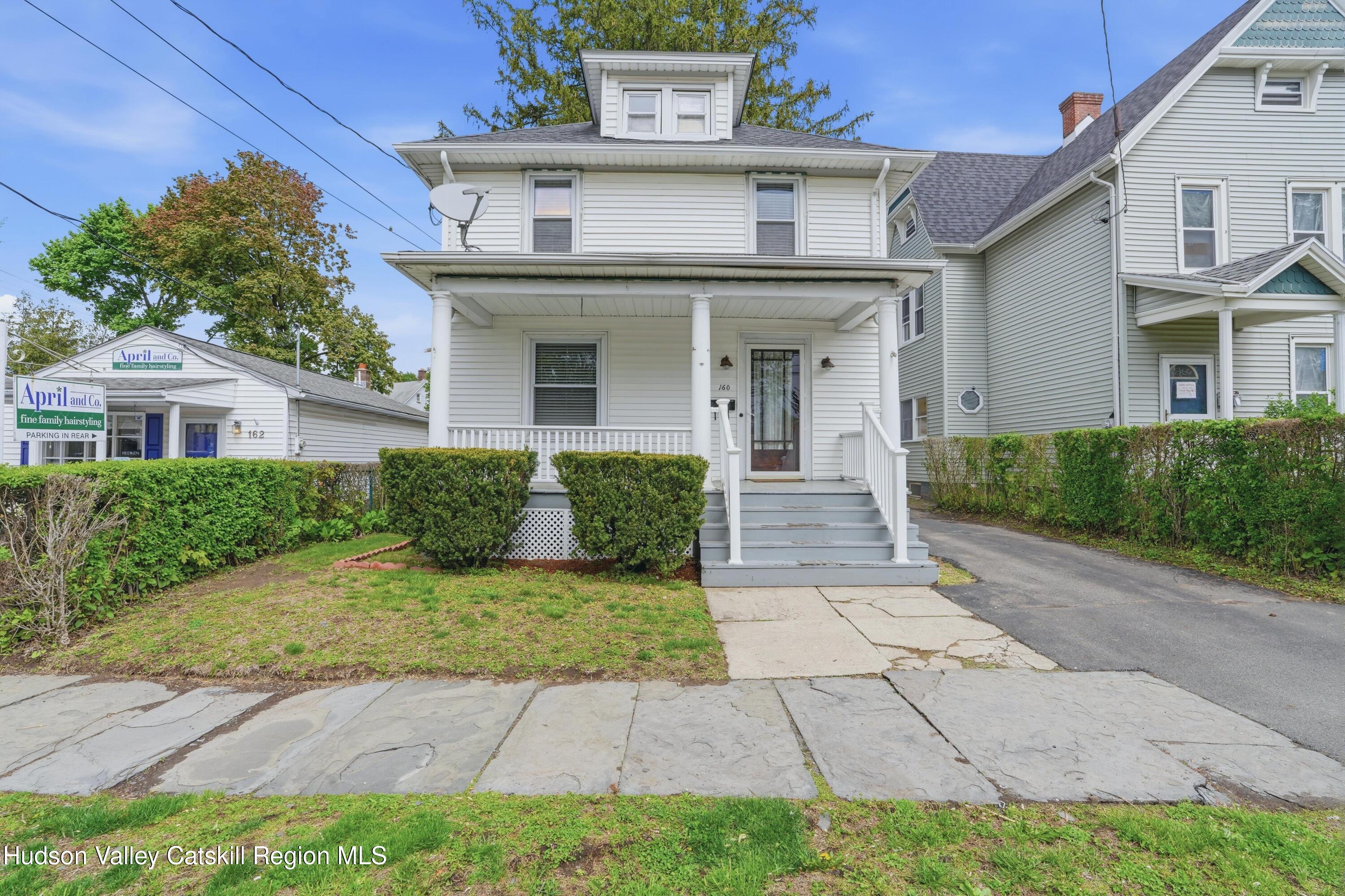 160 Foxhall Avenue