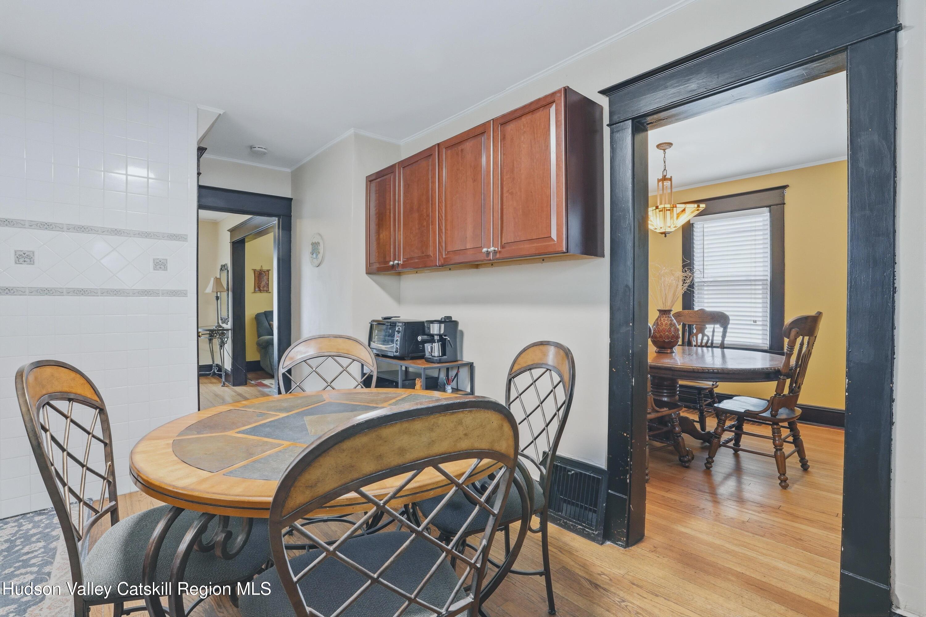 160 Foxhall Avenue