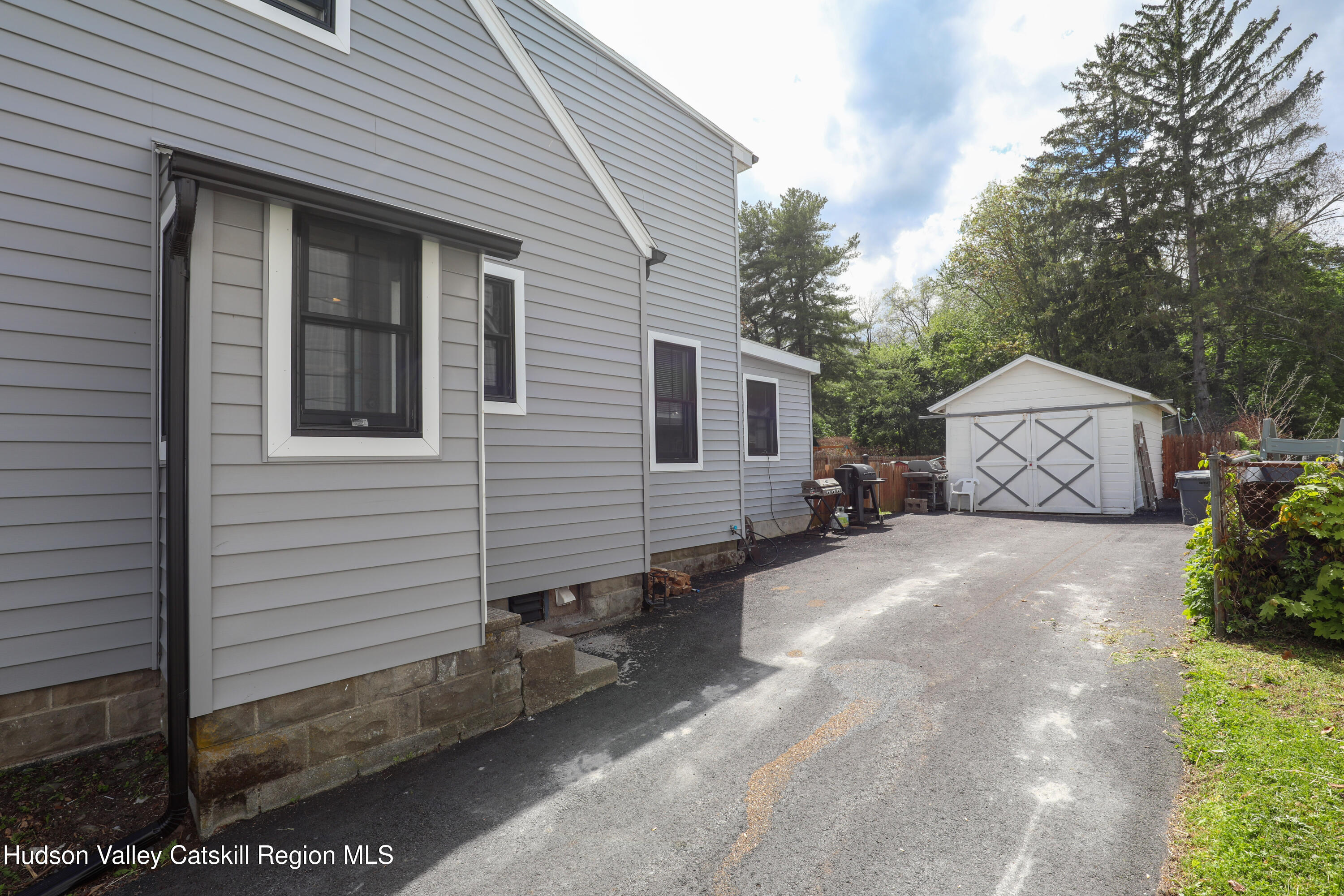 52 Phillips Avenue