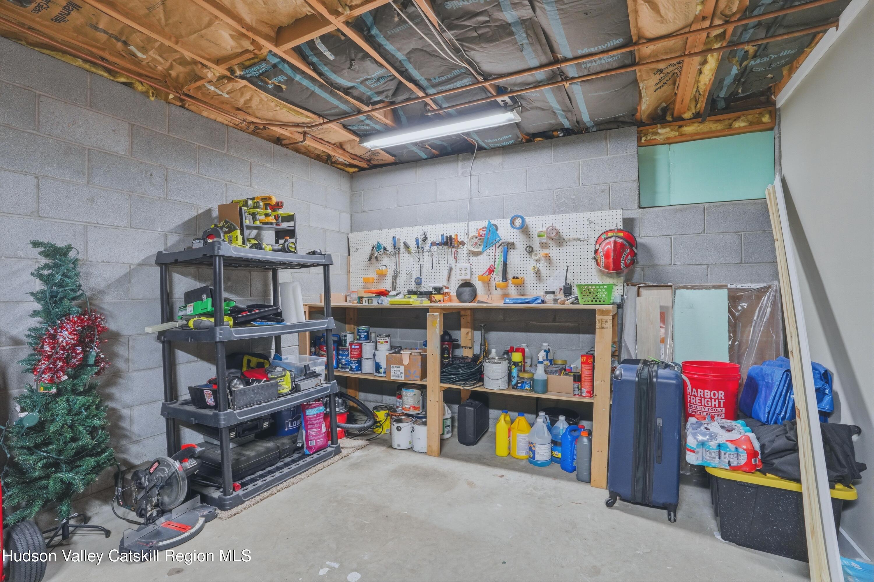 113 W Chestnut Street