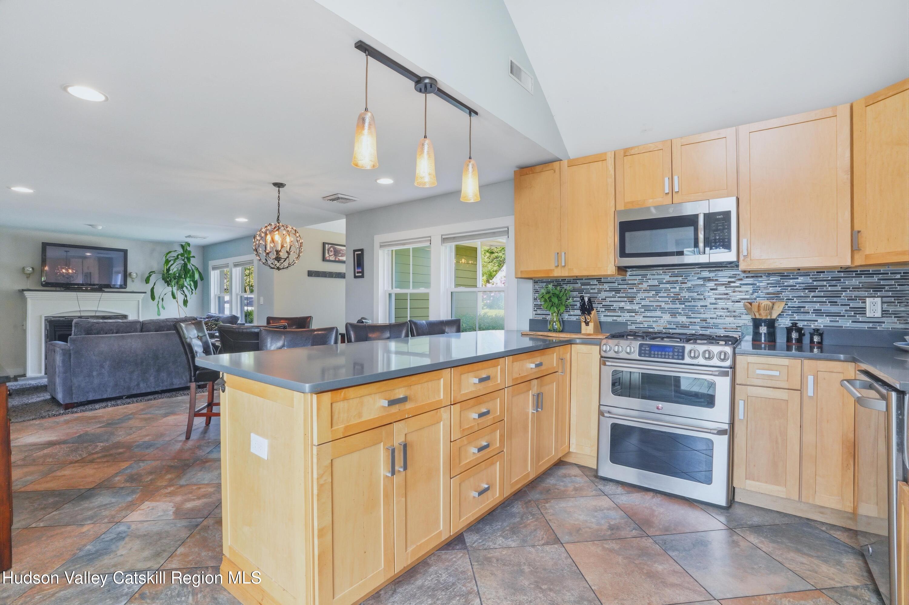 209 Sackett Street