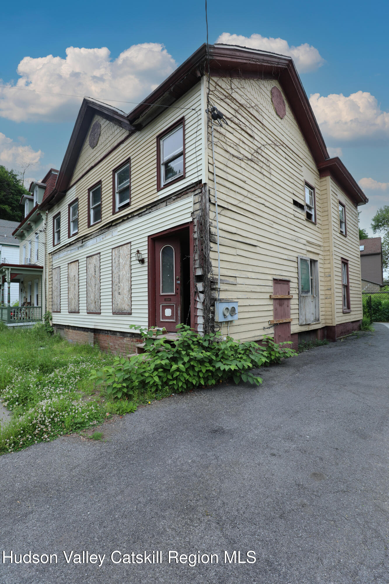 112 Hone Street