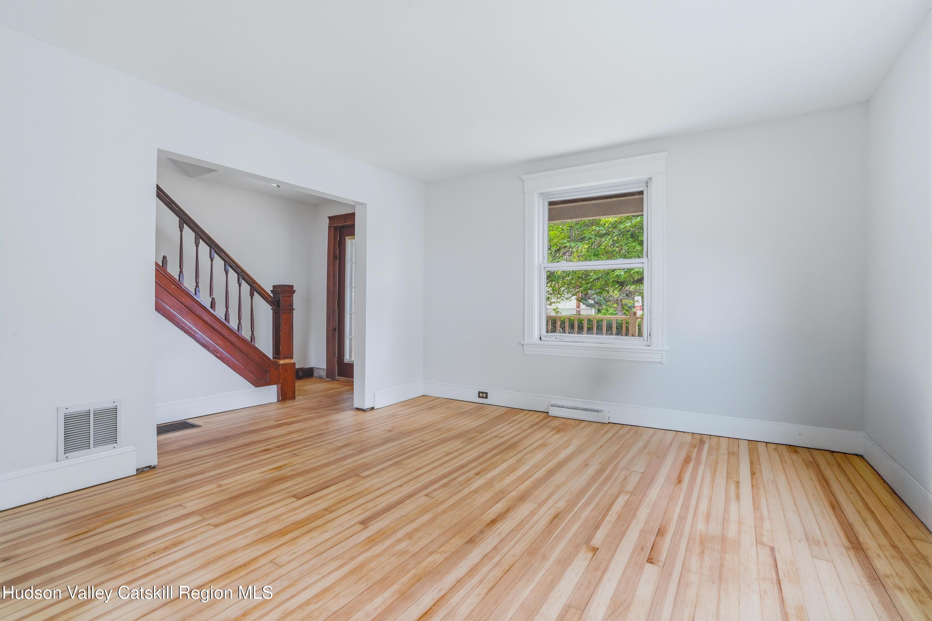 122 Andrew Street