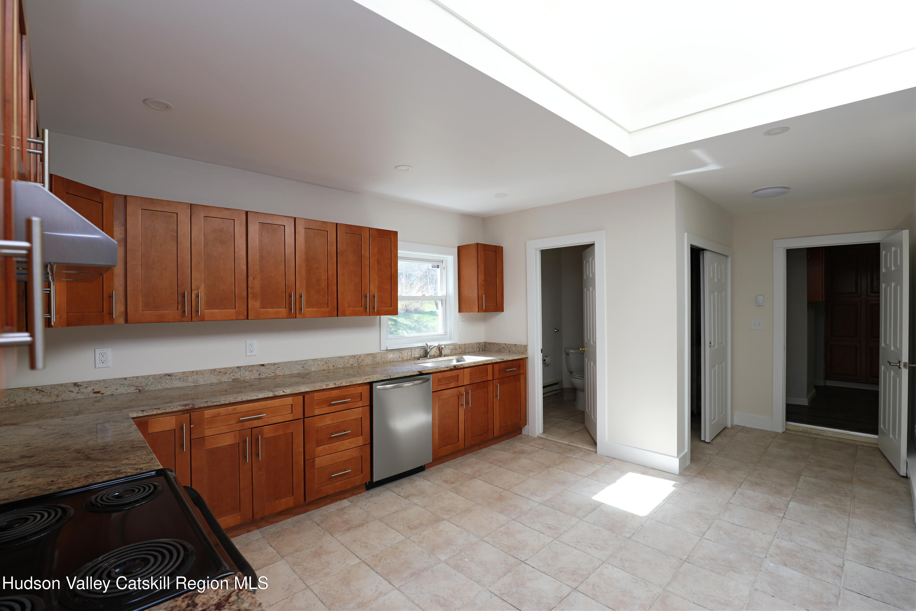 14311 Route 9w