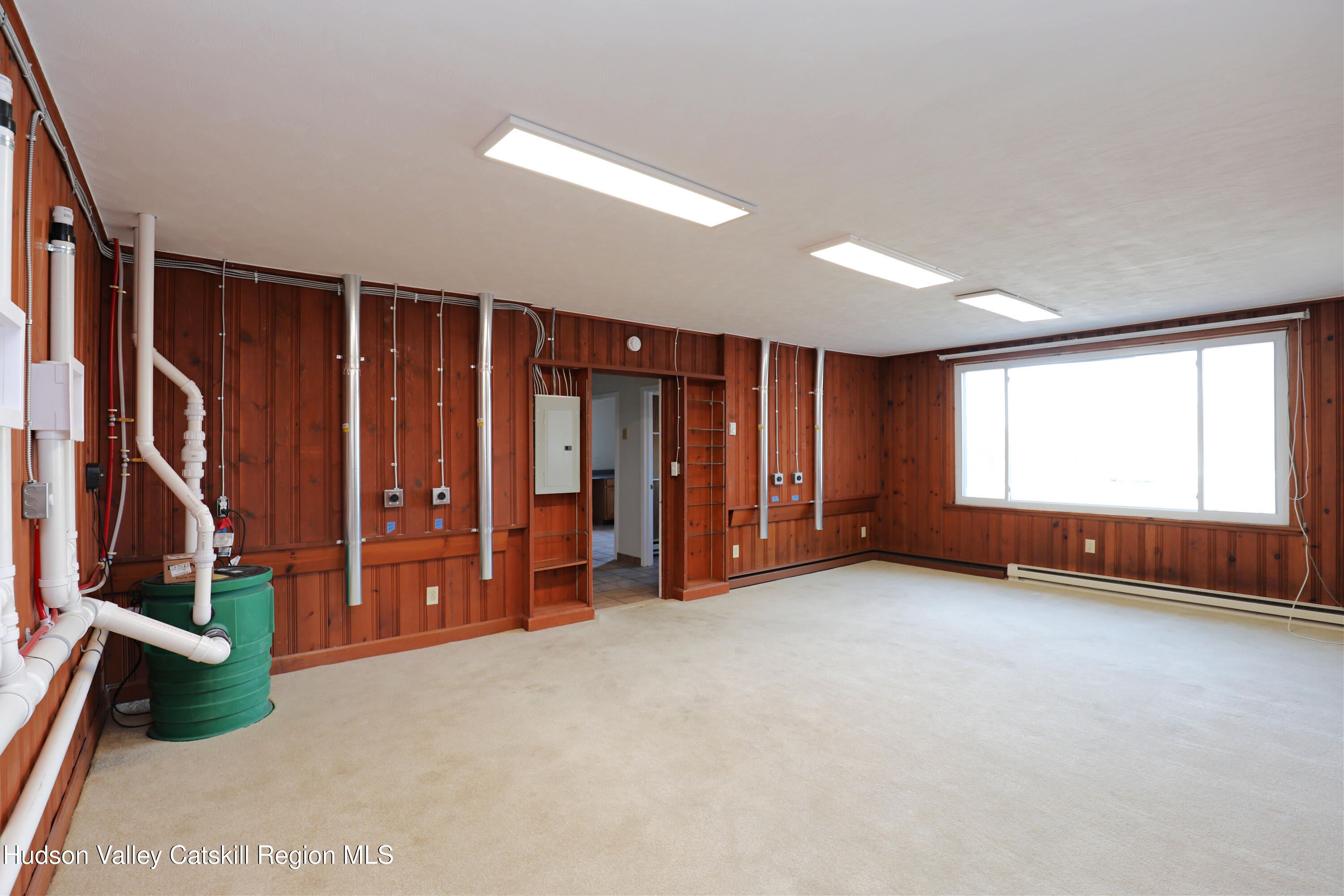 14311 Route 9w