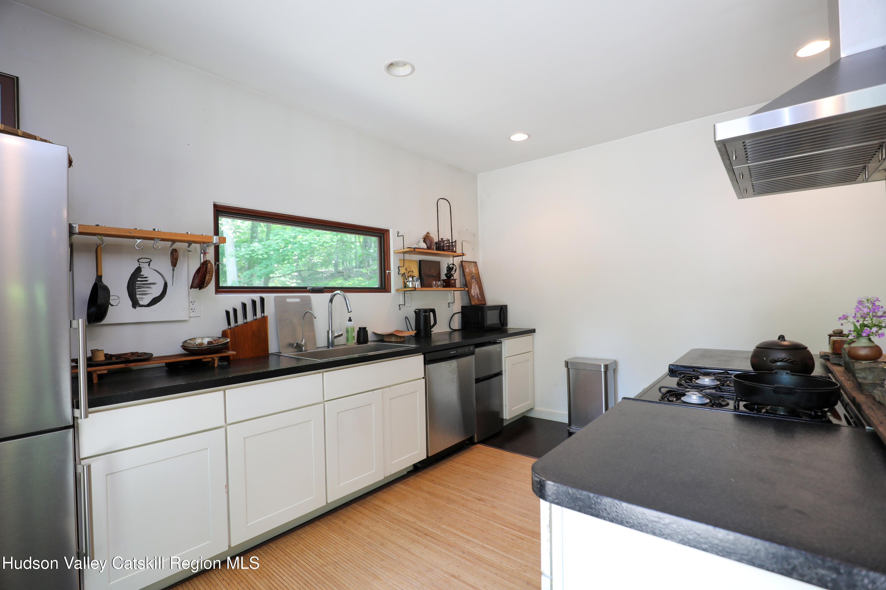 10 Fitzsimmons Lane