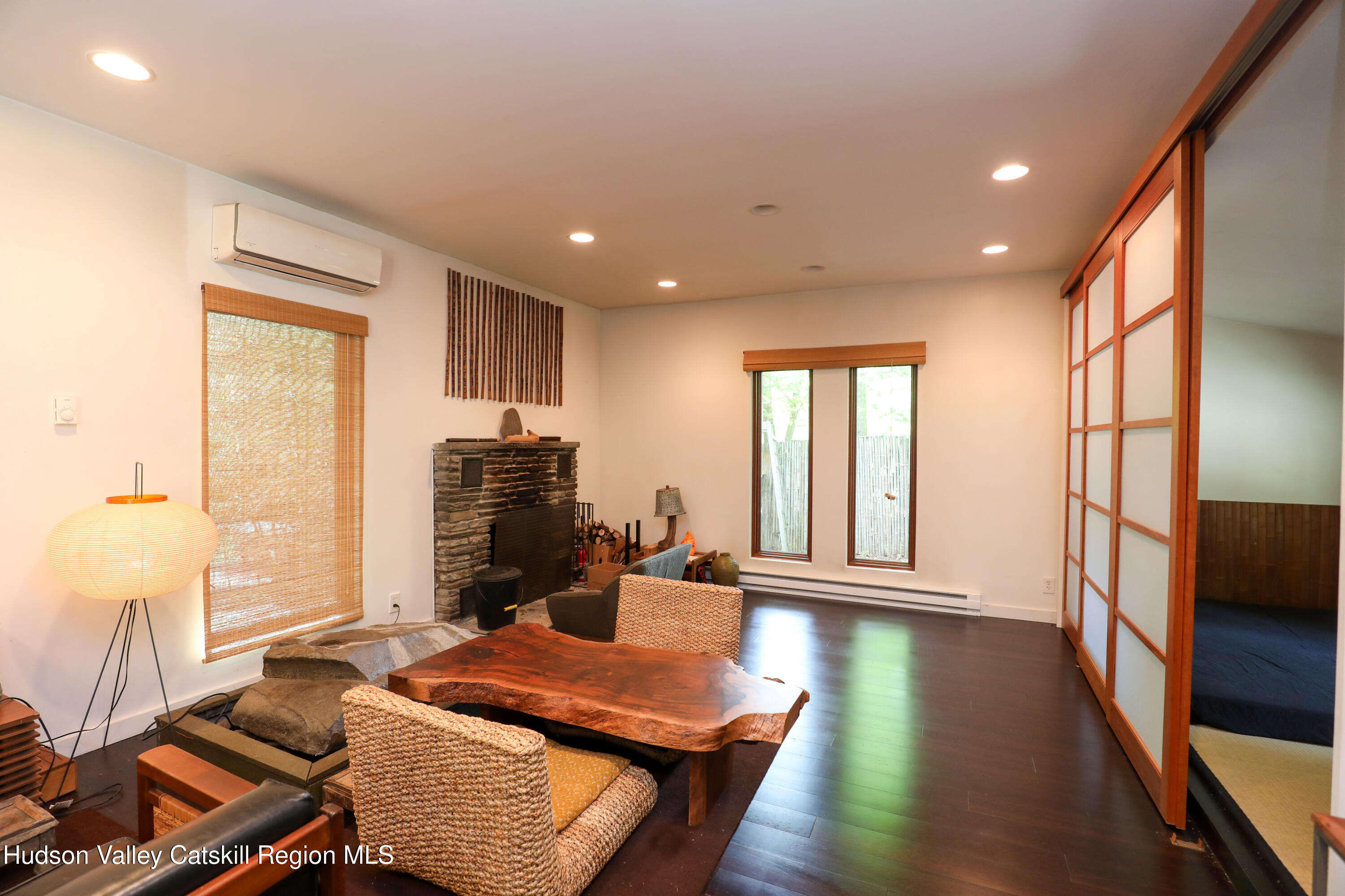 10 Fitzsimmons Lane